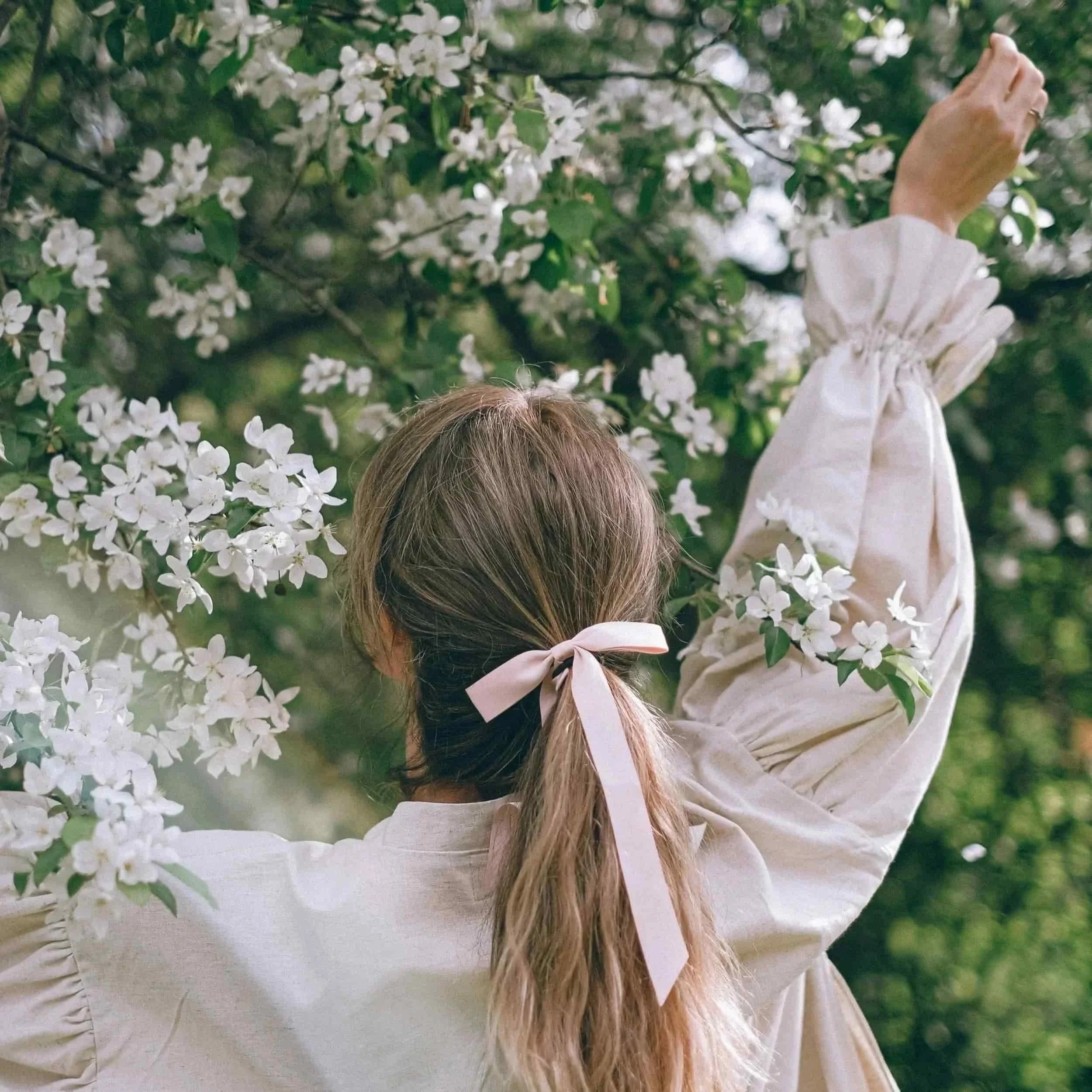 Healing From Heartbreak &amp; Trauma: A Christian Woman’s Journey Toward Restoration