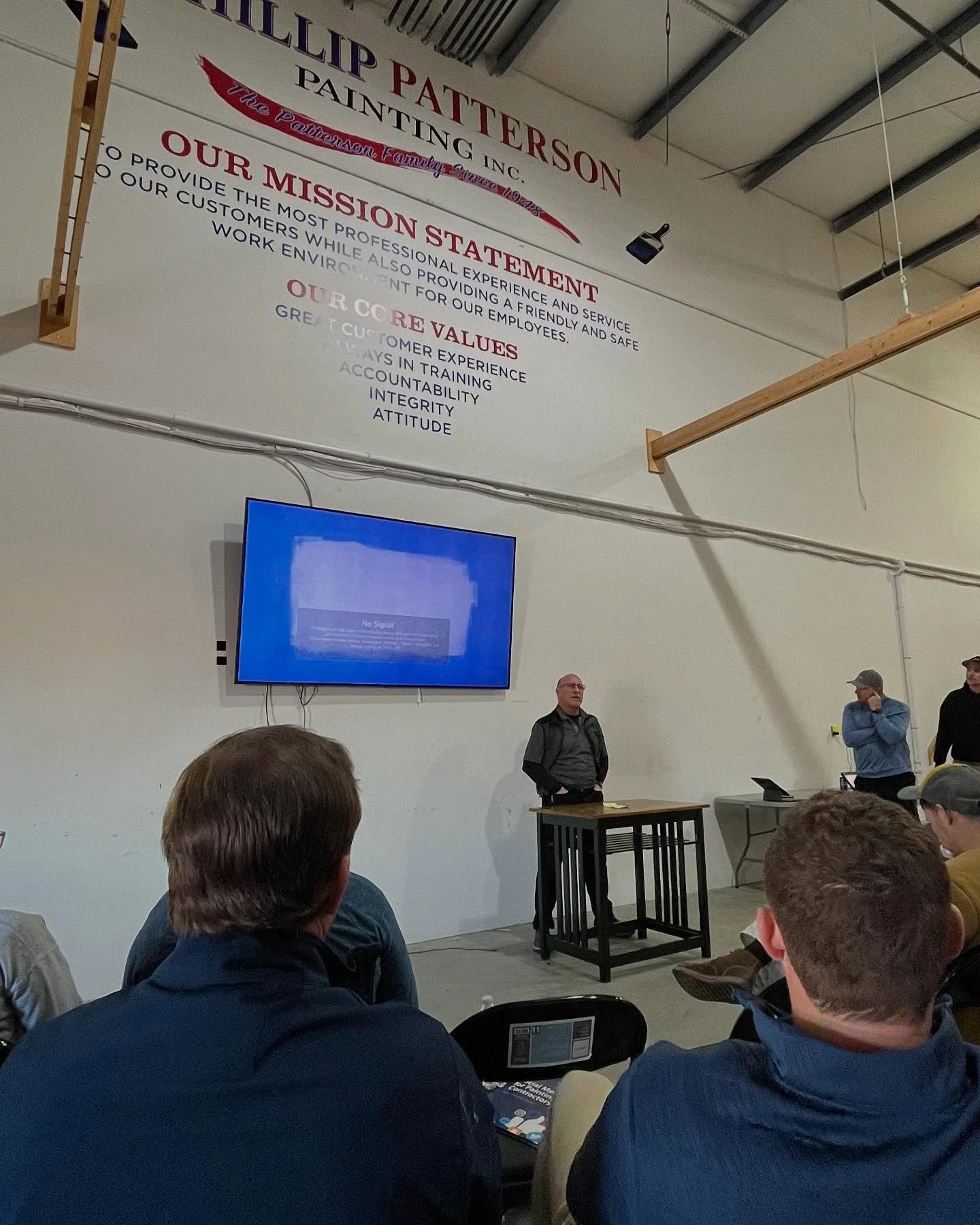 Such an awesome event yesterday with @phillippattersonpainting hosted by @sherwinwilliams I love how our industry is open to helping others and sharing information so we can all grow together! Also ran into @wallsmadenew @alarcon.pro and I&rsquo;m gl