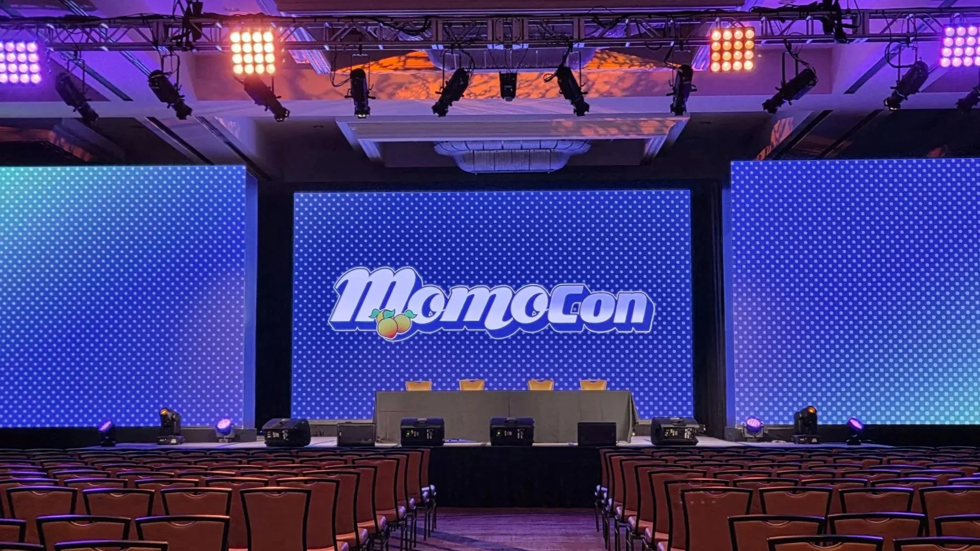 Momocon | Convention Mainstage AV