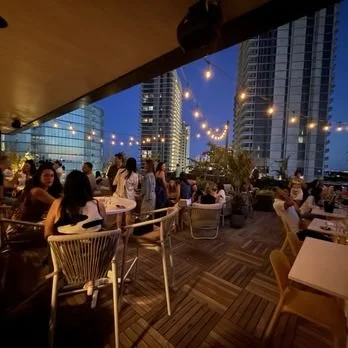 Maru Rooftop Nikkei  