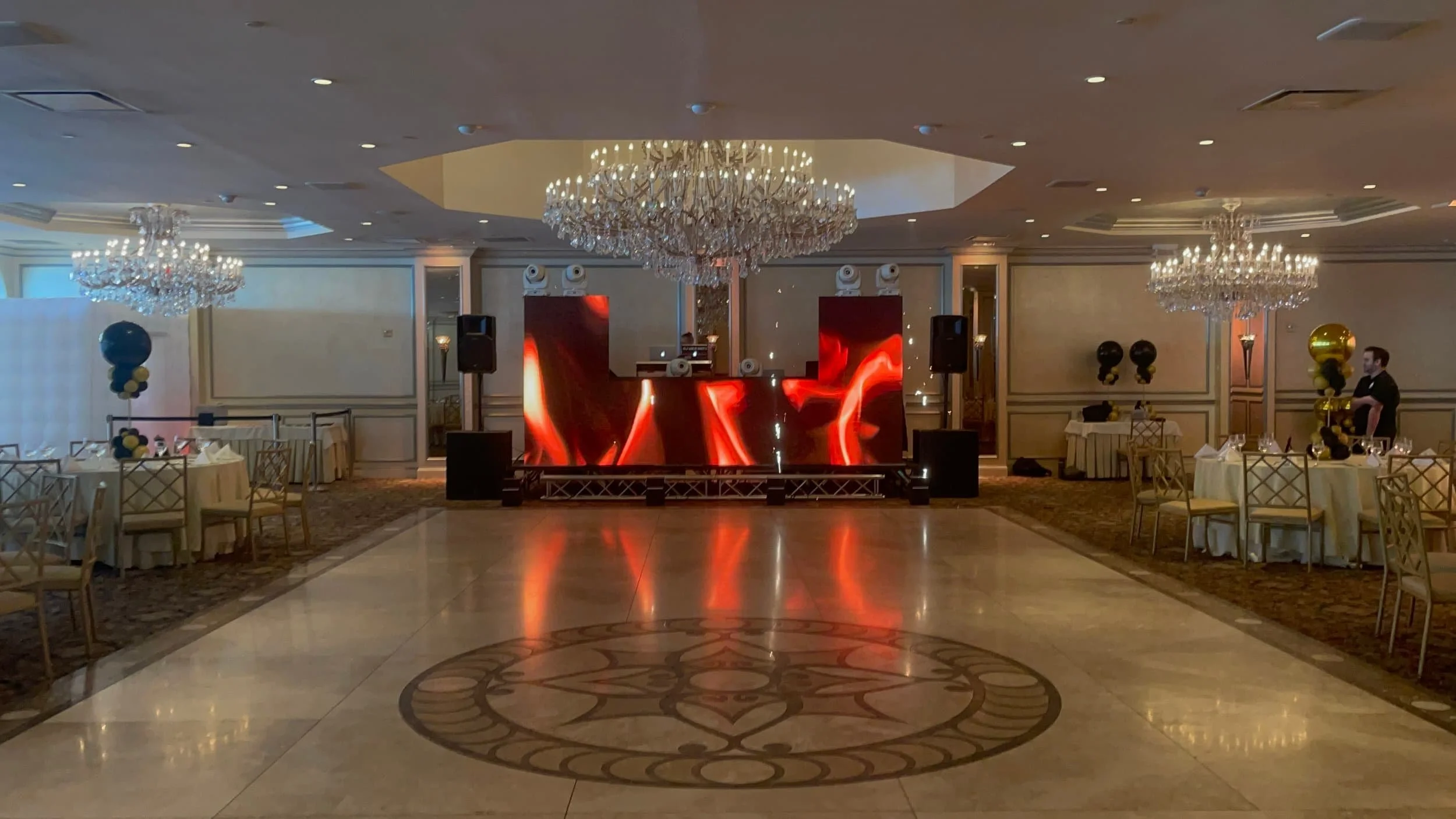 prom video wall