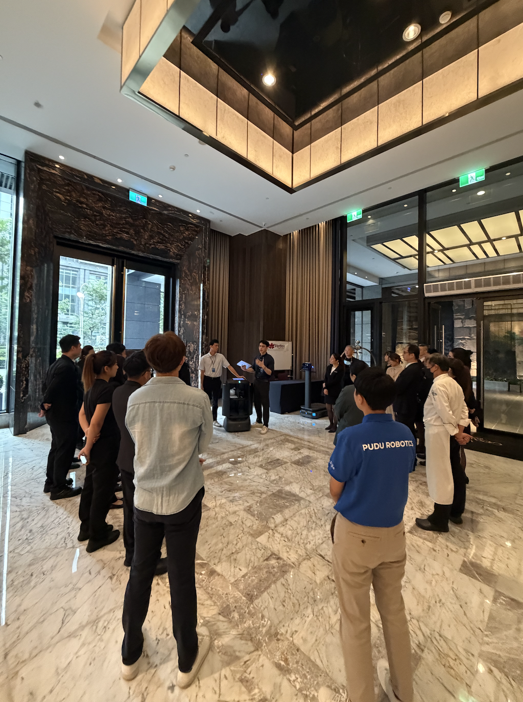 飯店採購人員如何挑選機器人的三大重點？血淚經驗談
