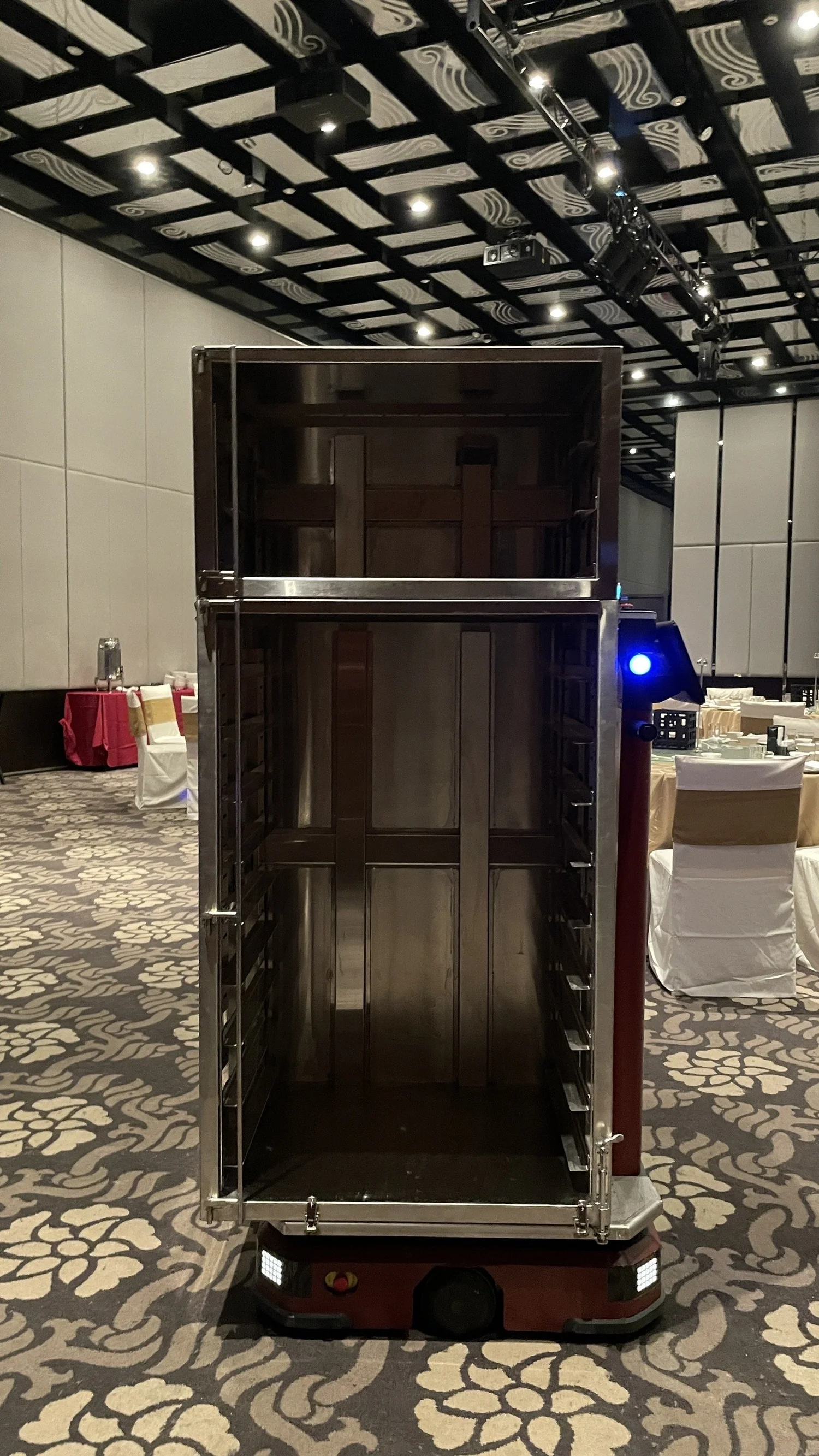 客房送物機器人