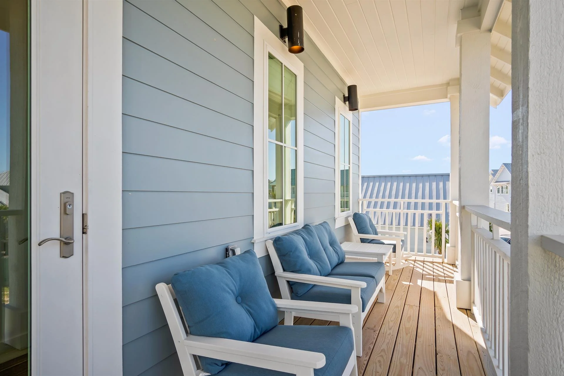 Balcony-2.jpg