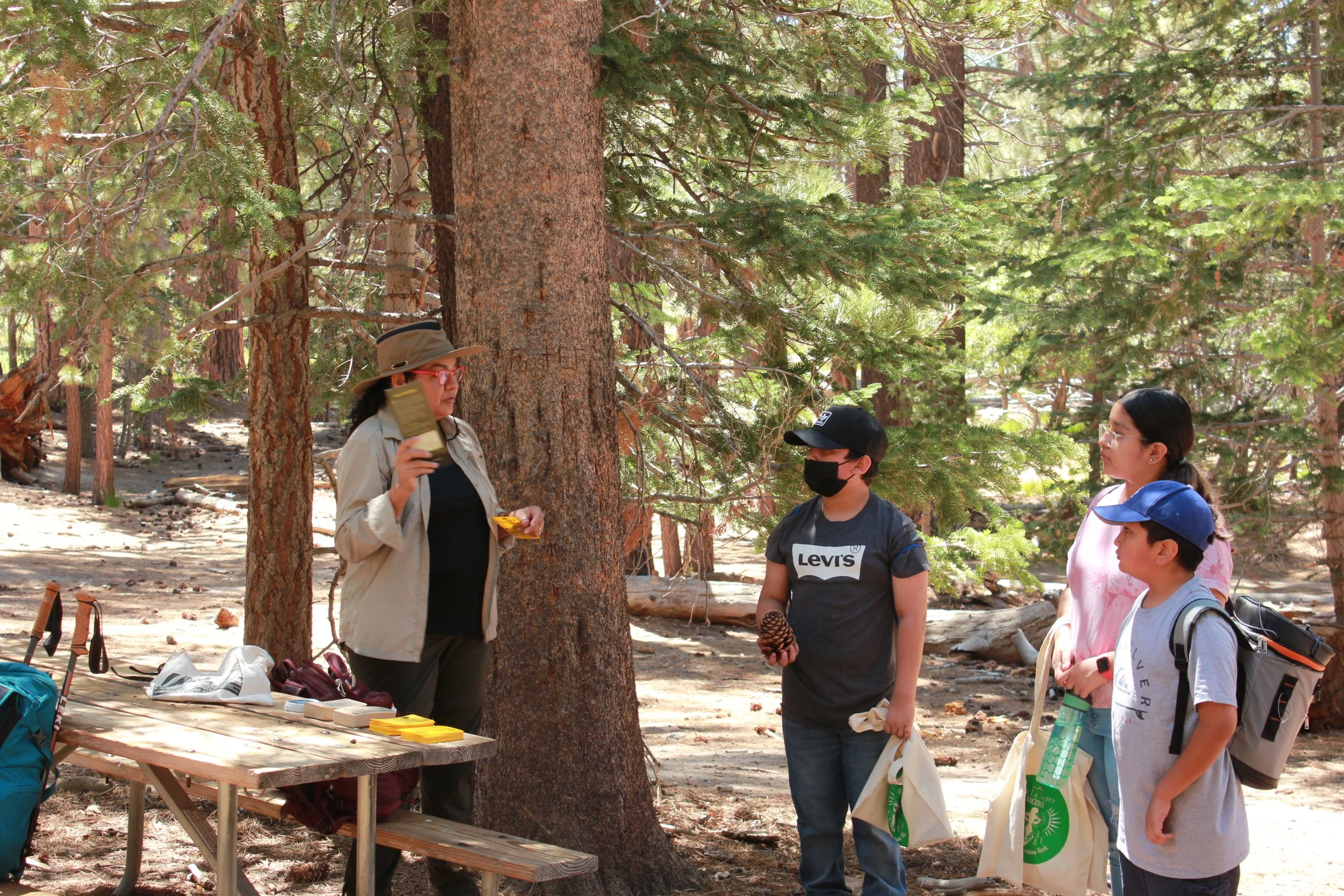 2022 Latino Conservation Week with Friends of the Desert Mountains