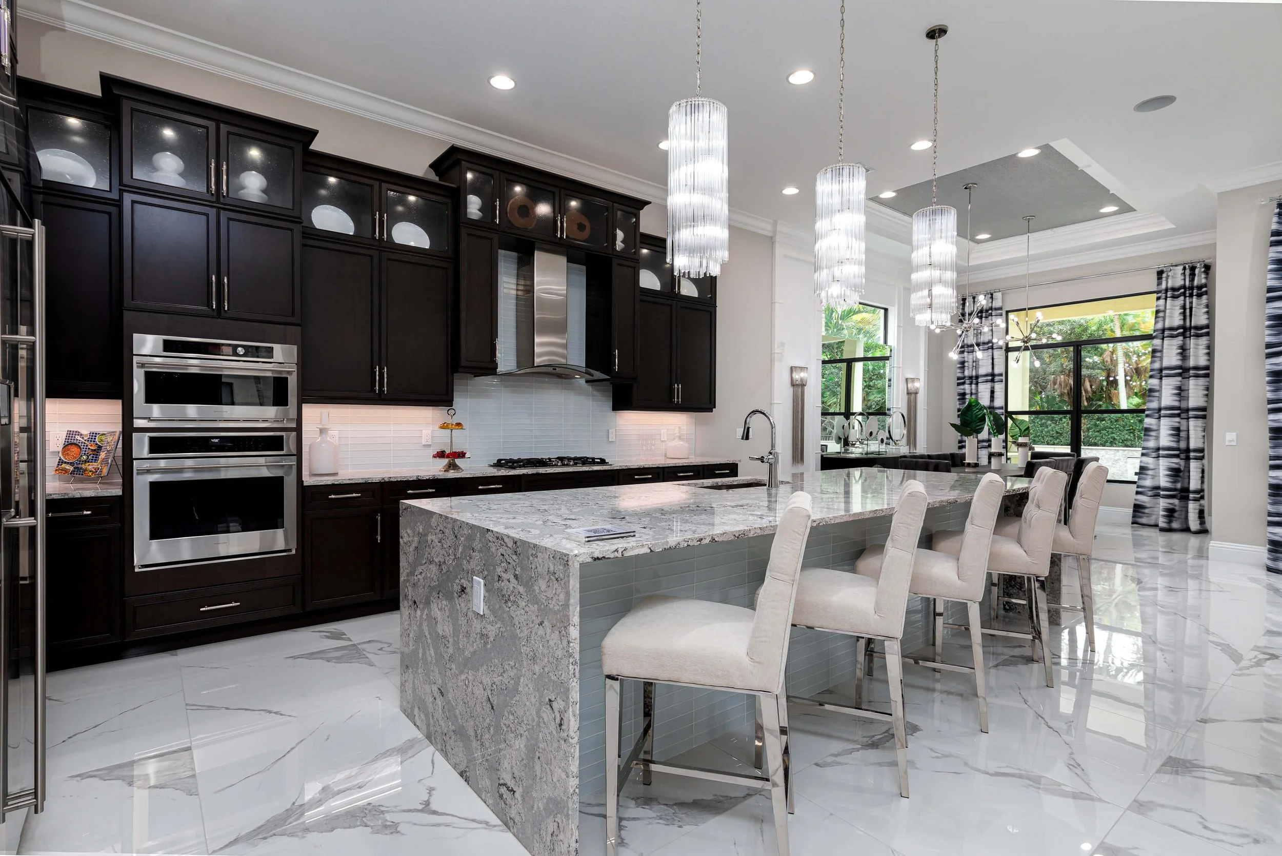 Kitchen - Luxury Photography - Artistry - Clark Grant - Palm Beach Gardens, FL