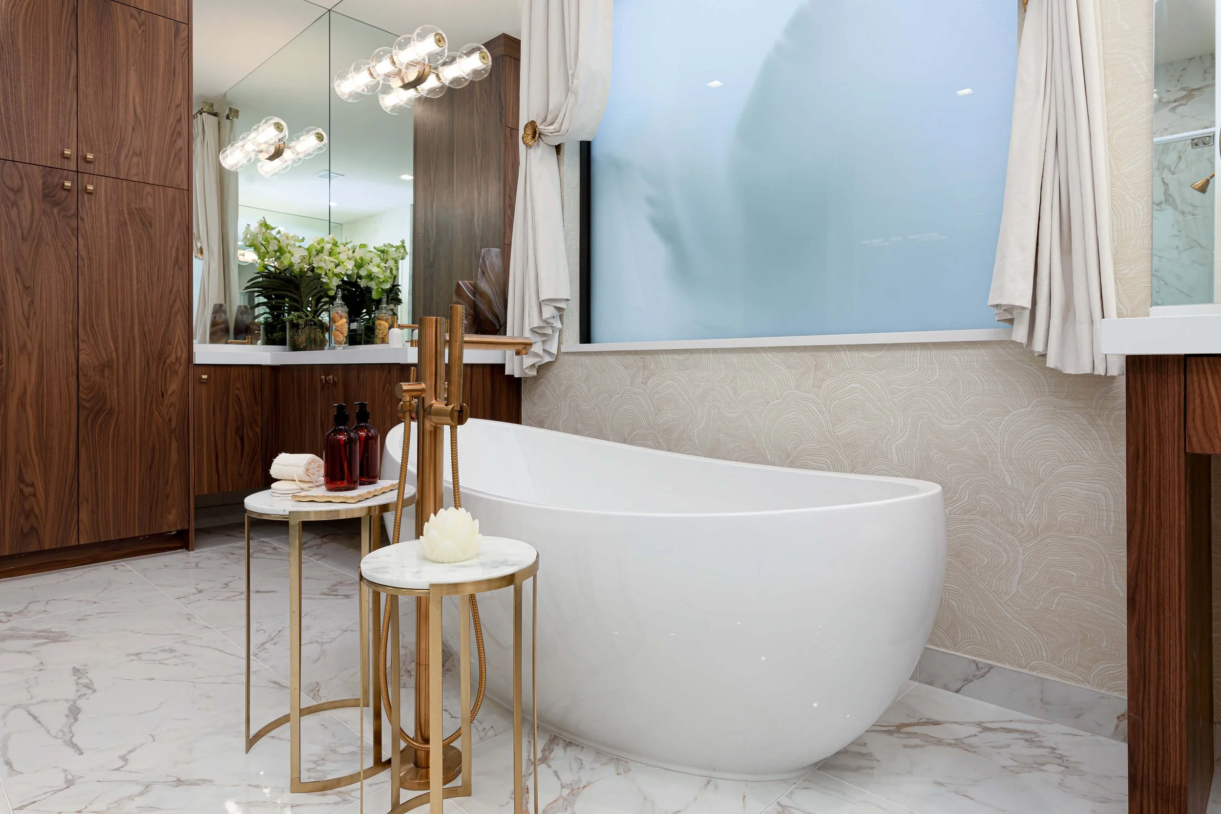 Bathtub - White - GL Homes - Boca Raton, FL