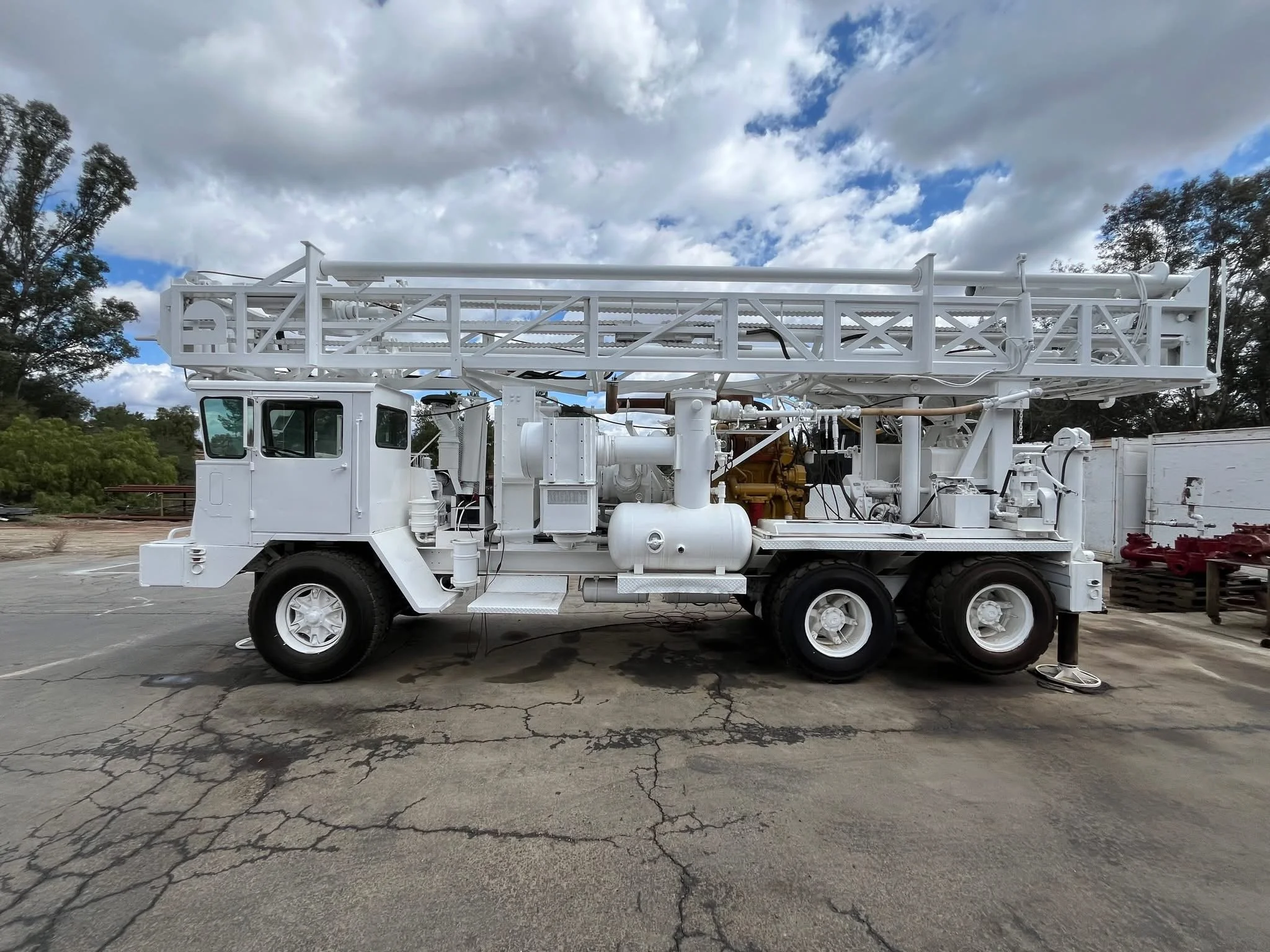 Available drilling rigs