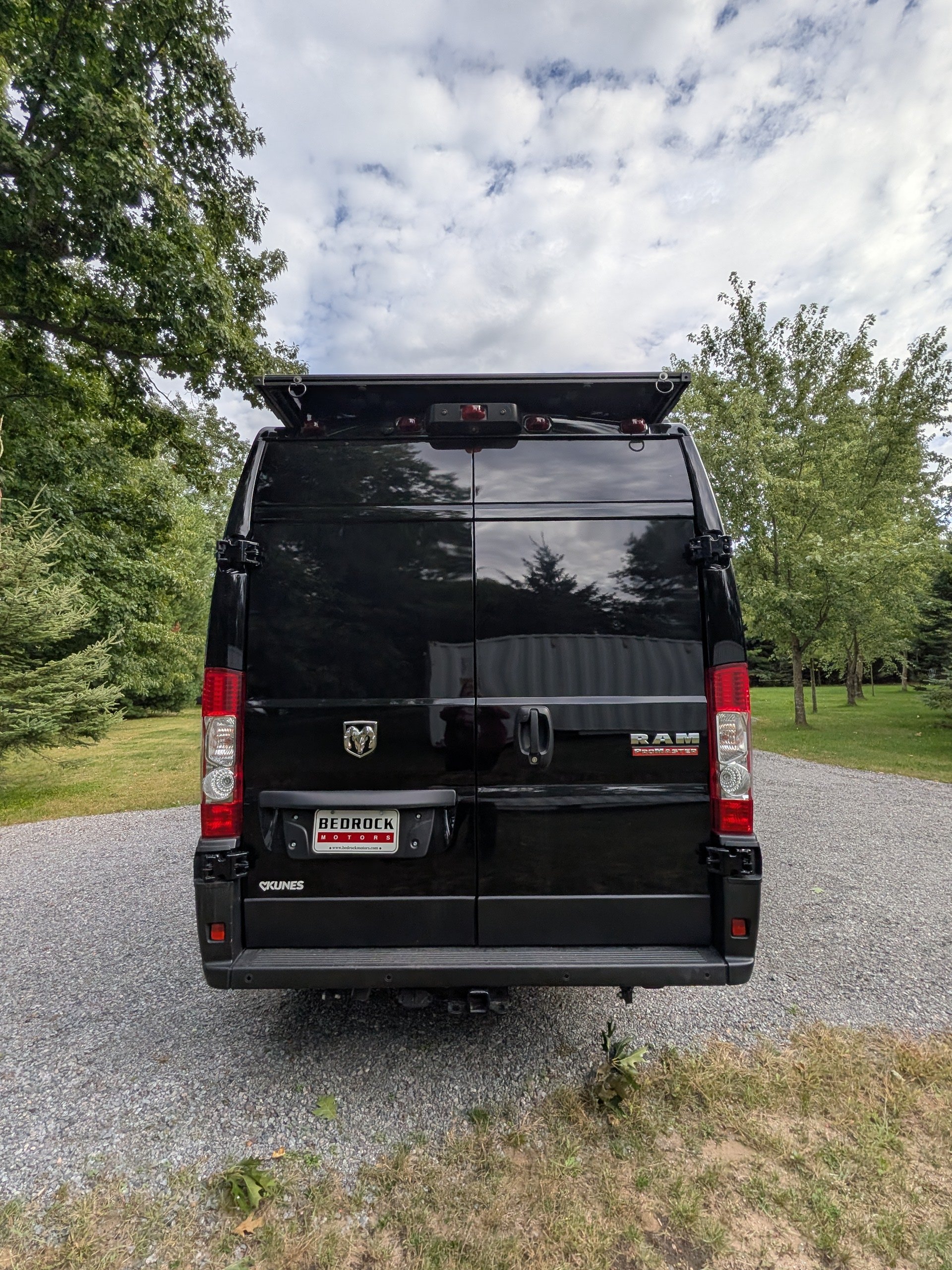 van 3.jpg