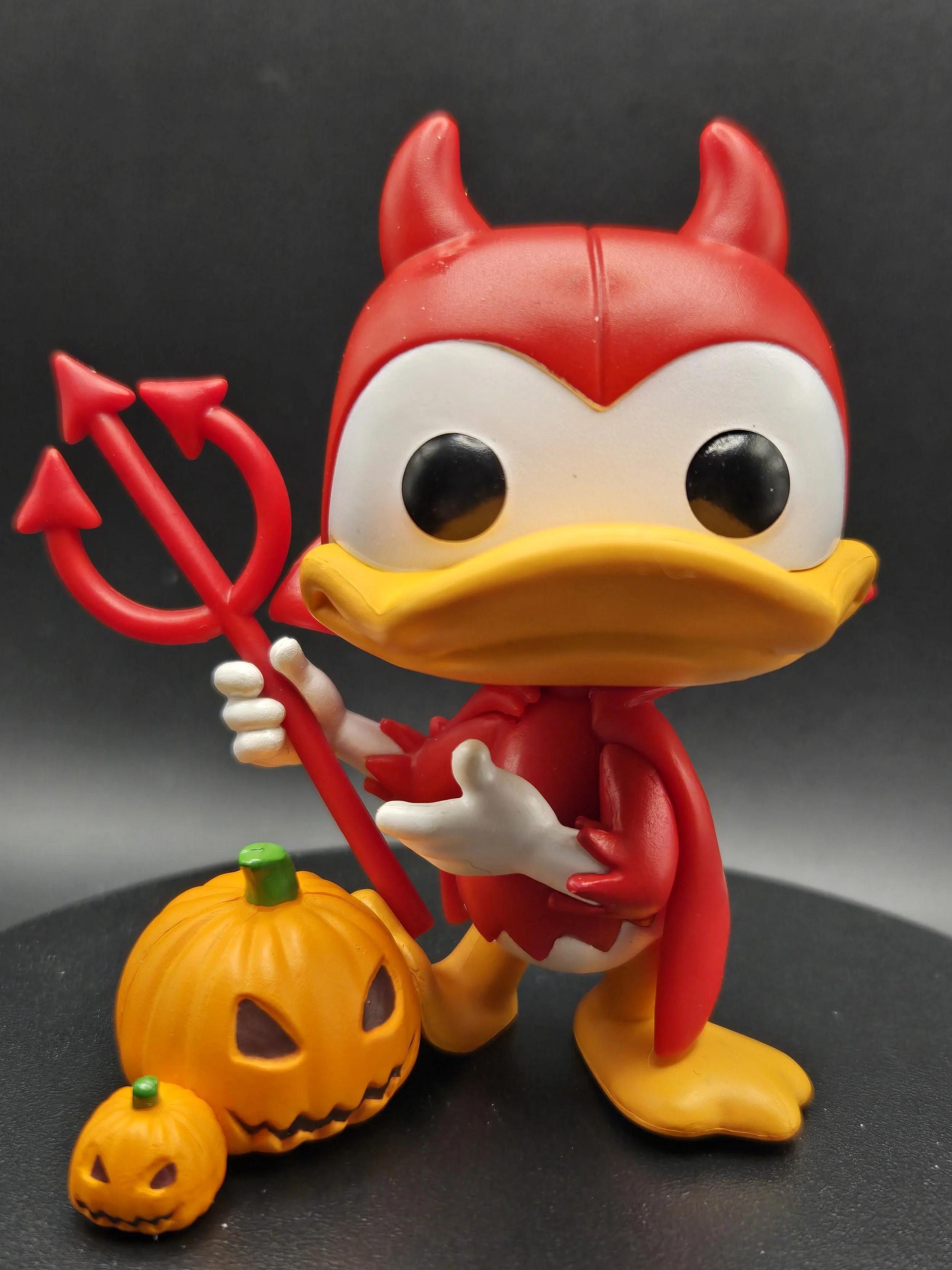 NEW FUNKO POP! DEVIL DONALD W/ PUMPKIN #1446 SPECIALTY SERIES EXCLUSIVE RARE!!
