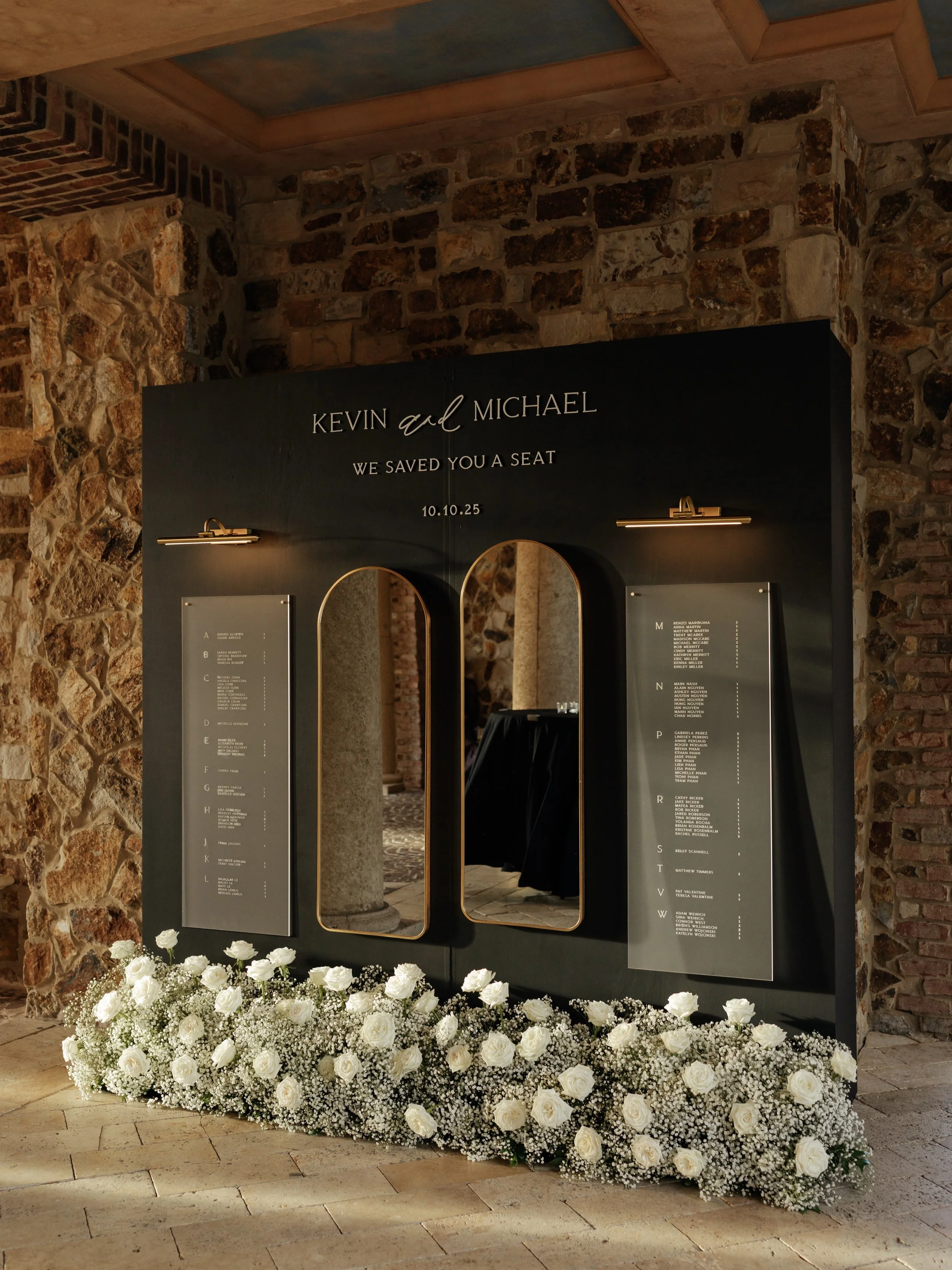 A seating display designed to be part of the experience. 🤍 

Seating display @andimejiaco 
Photography @joyandeverettephoto 
Planning @theeventsocietyco 
Venue @bellacollinaweddings 
Florist @lesley.floraldesigner
