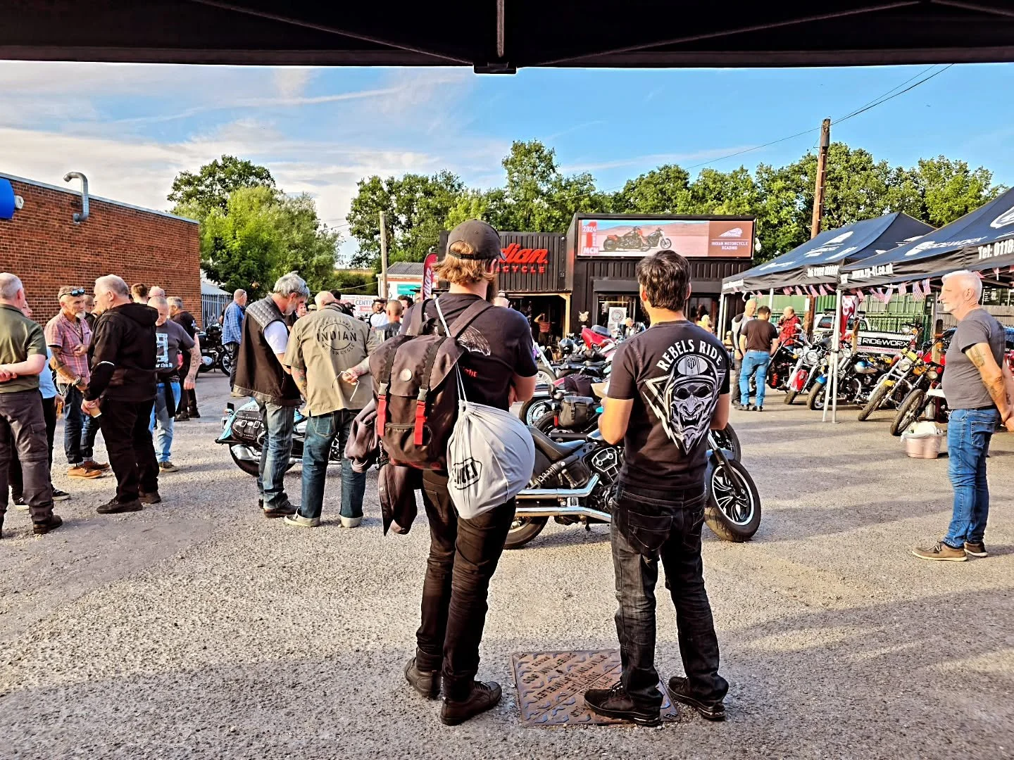 Like the summer of 2015 all over again. Thanks for having us @indianmotorcyclereadinguk 

#backatit #RebelsRide #indianmotorcycles #Rideworx