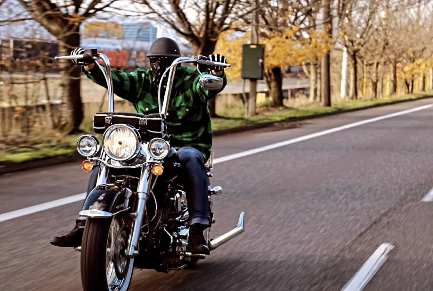 Flannel season is back! Who's ready for the new drop? Fresh colours, styles, and some secret tees dropping soon.

www.rebelsride.com
#rebelsride #bikelife #harleydavidson #softail #cholo