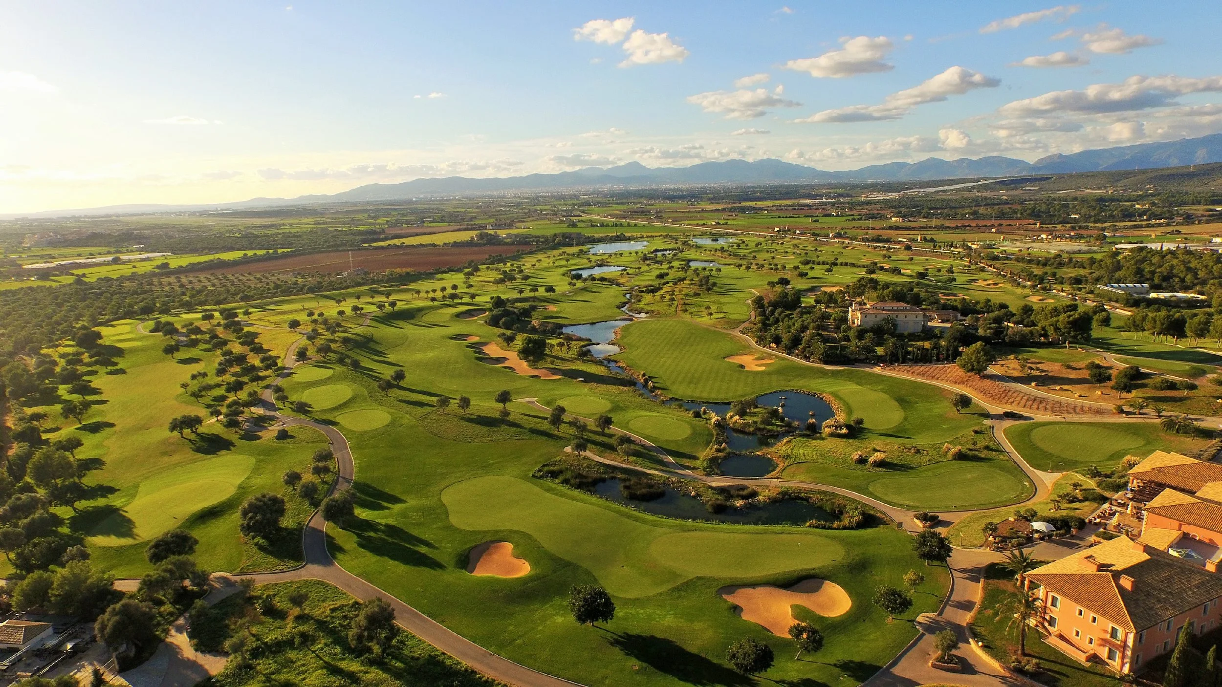 son-gual-golf-mallorca-course1-aerialview01-high-res.jpg