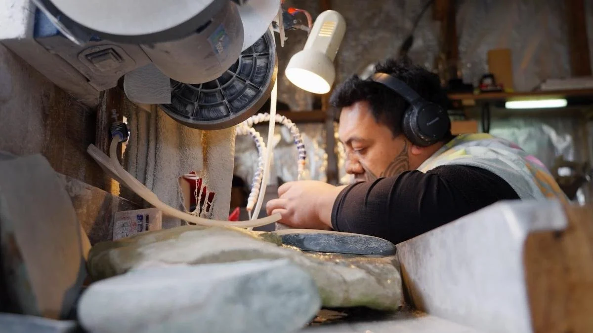 Pounamu carving