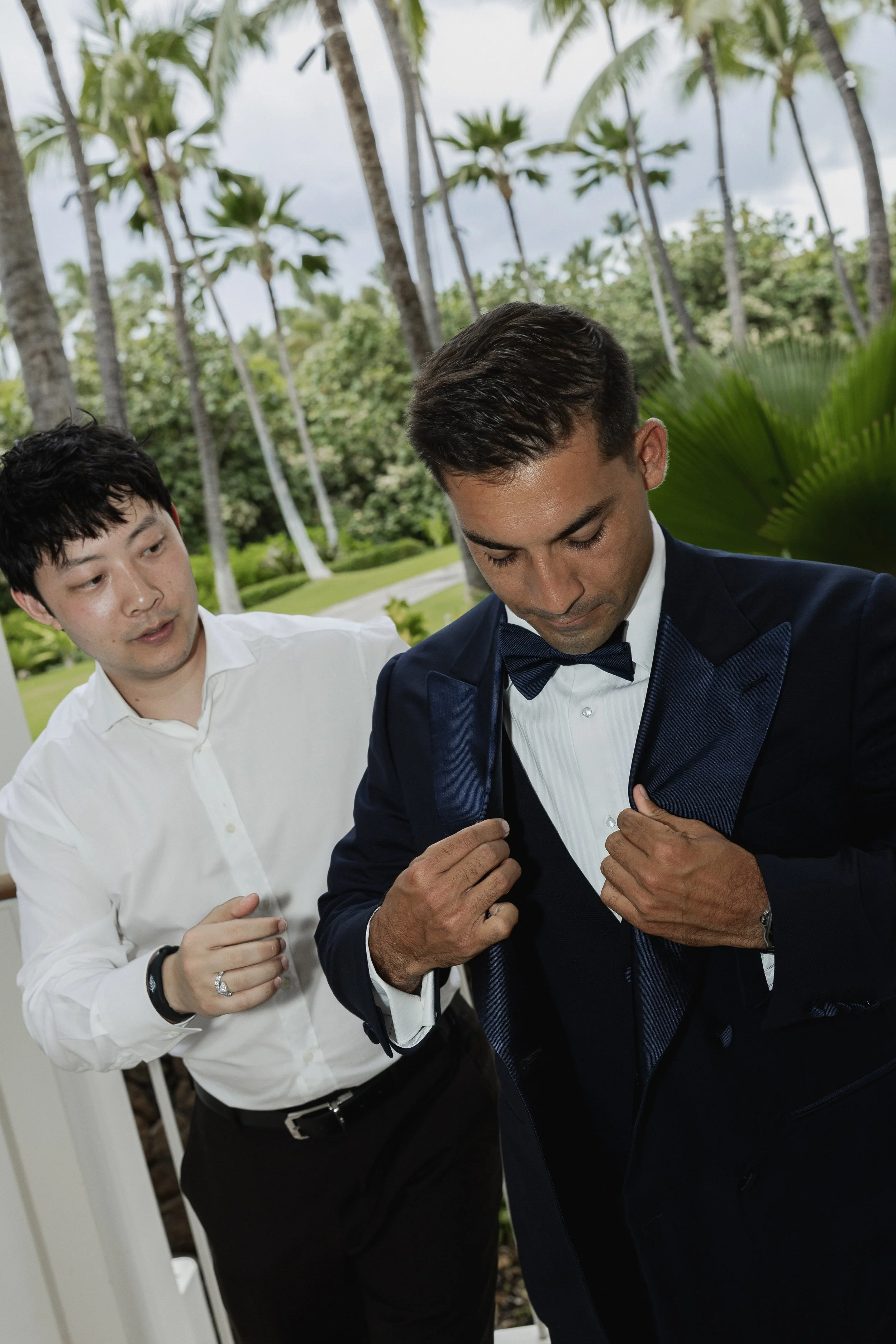 four-seasons-resort-oahu-at-ko-olina-hawaii-wedding-getting-ready-4.jpg