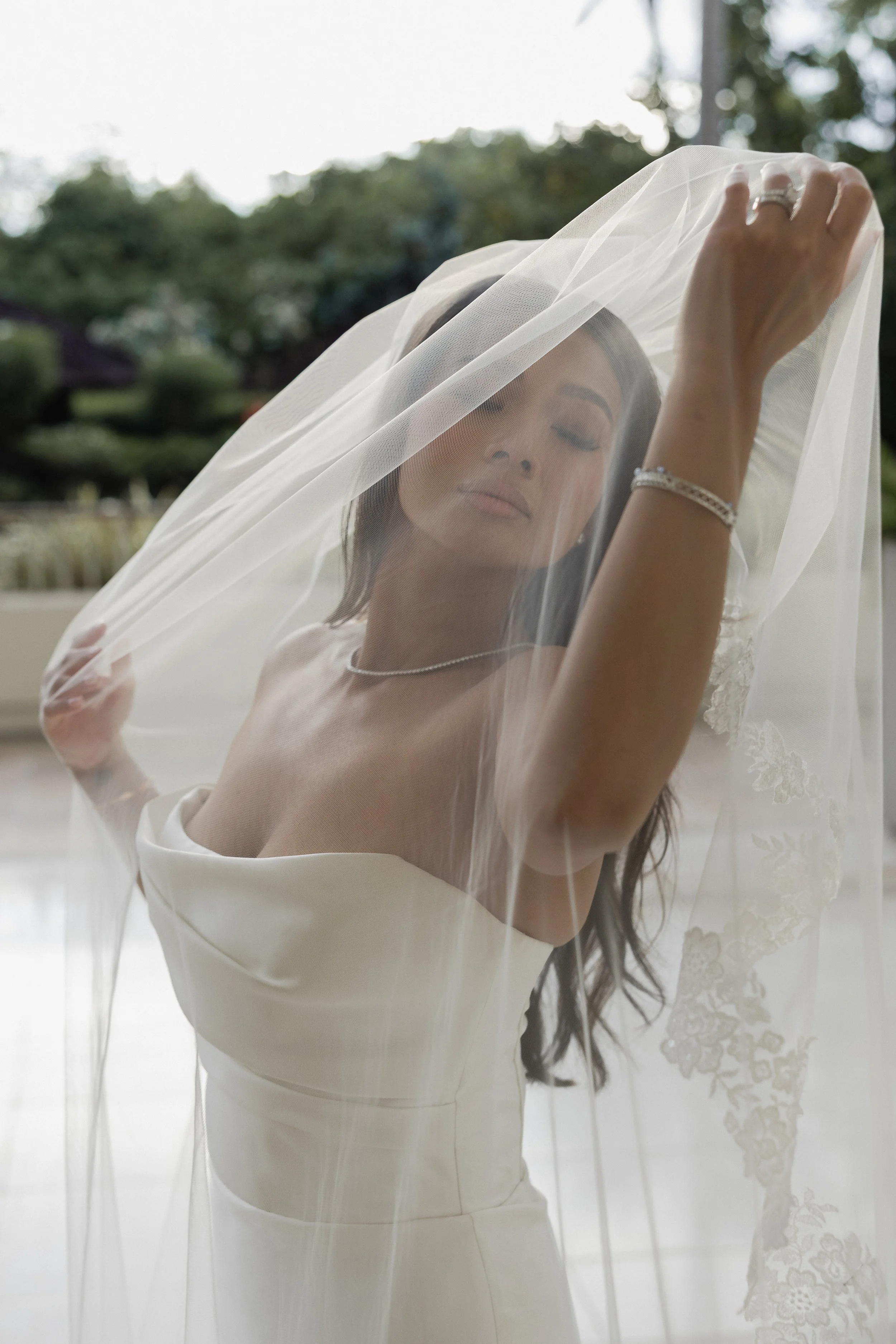 four-seasons-resort-oahu-at-ko-olina-hawaii-wedding-bride-editorial.jpg