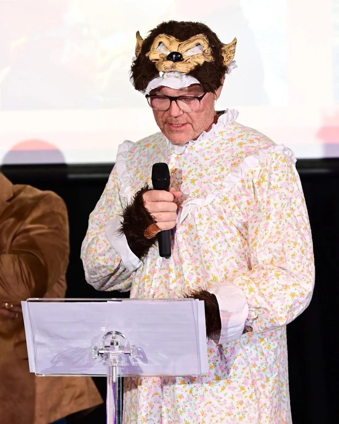 The Karis Costume Ball was a night filled with costumes, dancing, wonderful dinner and impactful giving for our community!