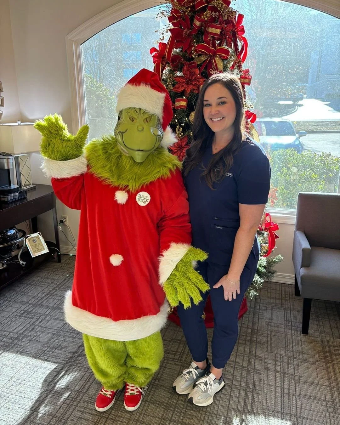 We love feeling the holiday spirit at the office!🎄 
A big thank you to PDOC and Scenic City Orthodontics for the thoughtful holiday gifts and for being such amazing partners.🎁💙
