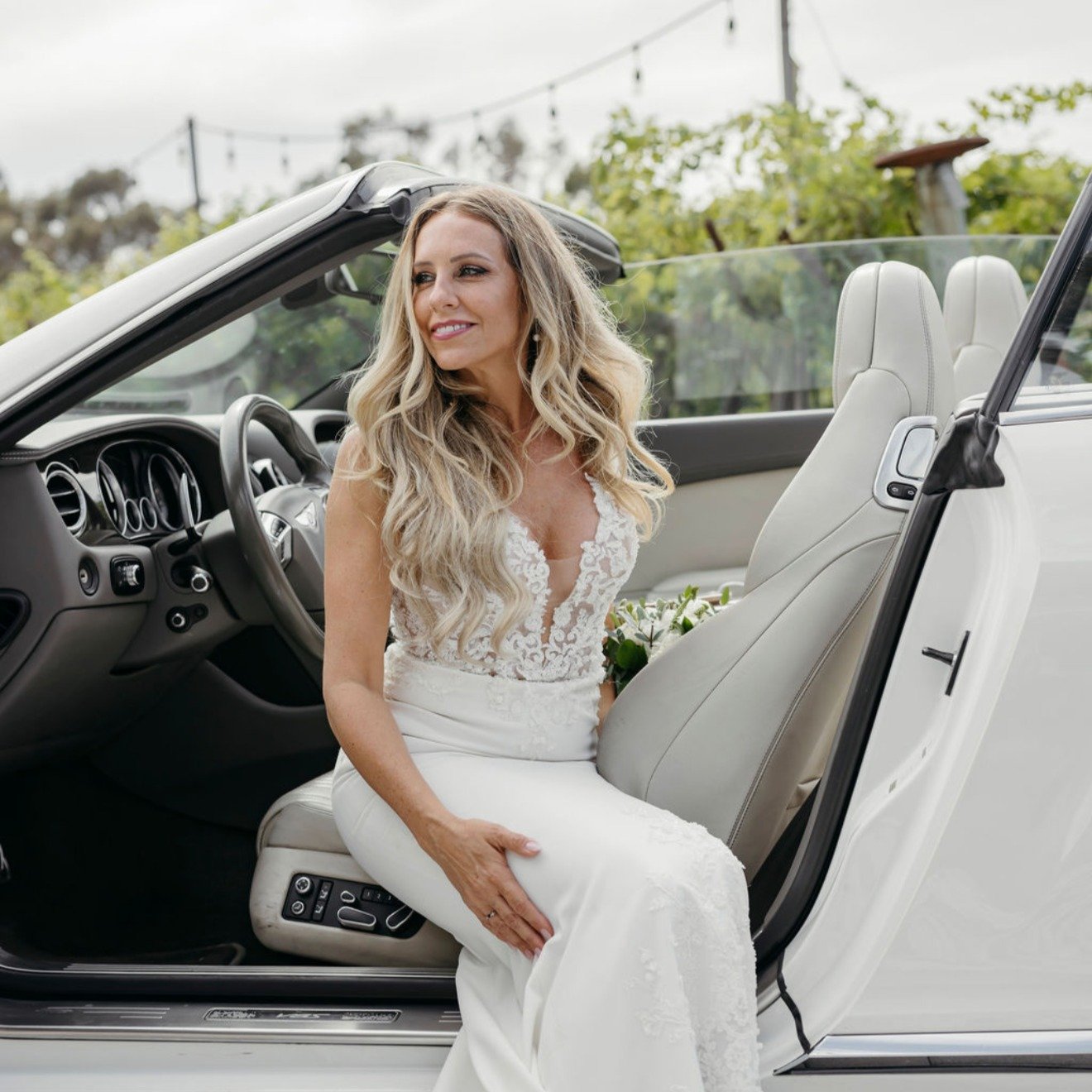 What if your hair could unlock the confidence you've always desired? You deserve to feel unforgettable 

#luxuryhairextensions 
#bozemanhairstylist
#hairinvestment 
#balayageandextensions

@tracylenahan I loved being a part of your special day! Congr