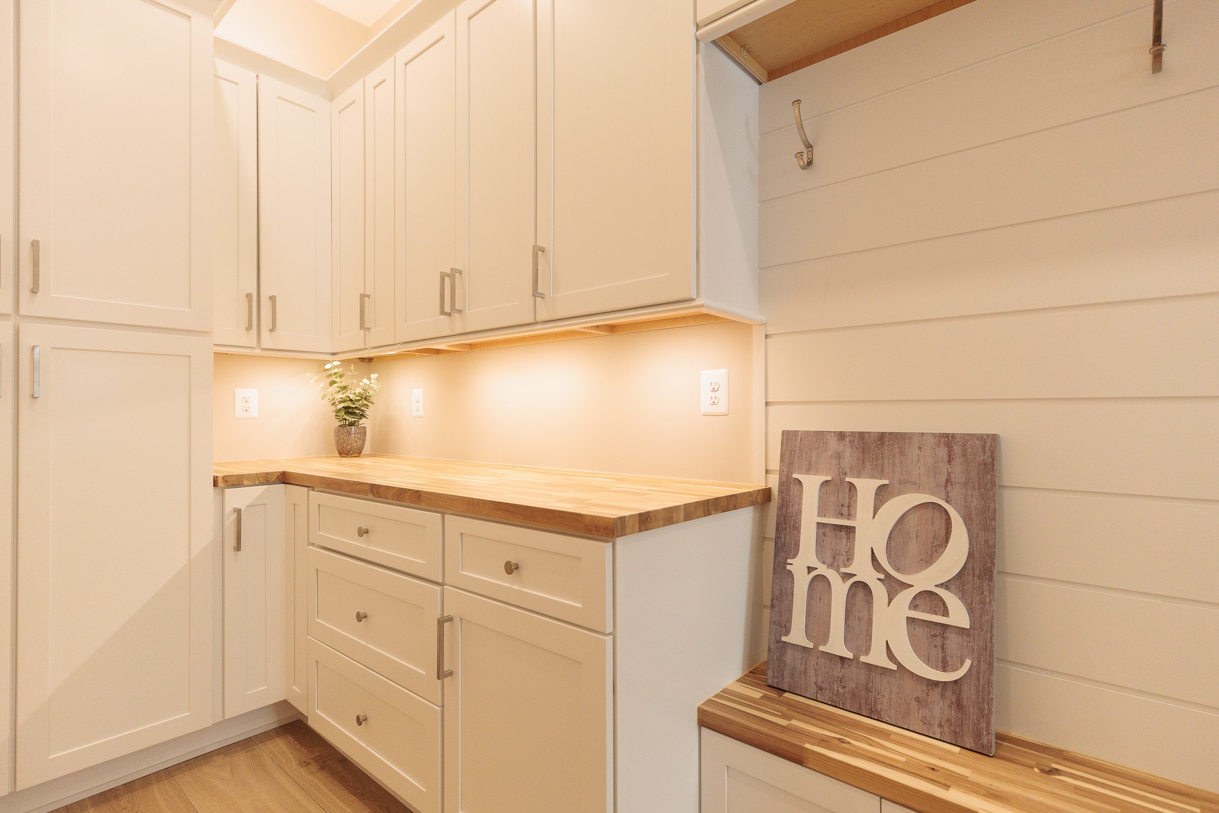 Aldie Burn Lane - Laundry Room