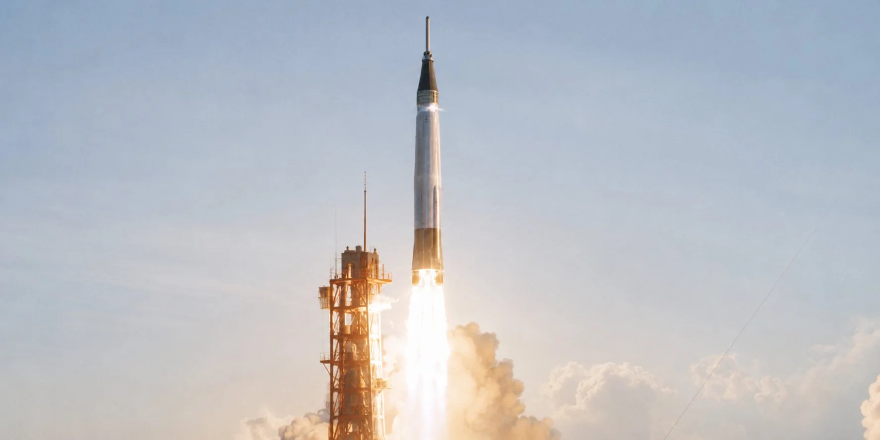 1_Spaceship_Sync copy.jpg
