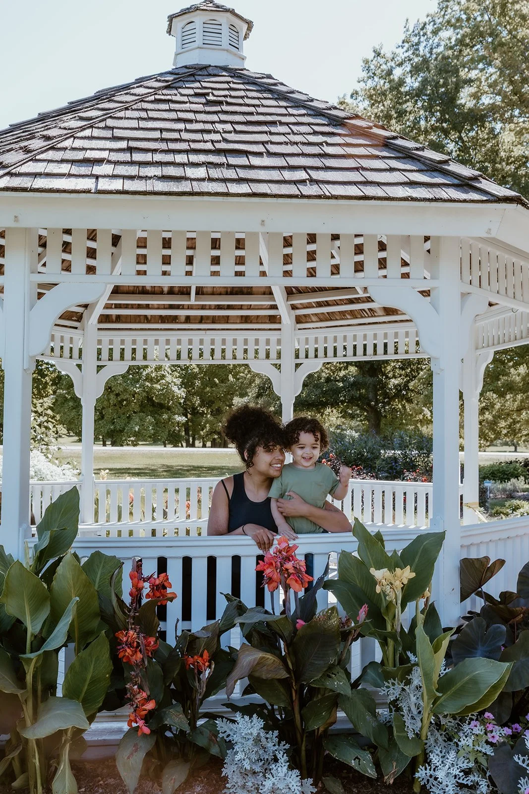 Floral background photoshoot at ICC Botanical Gardens