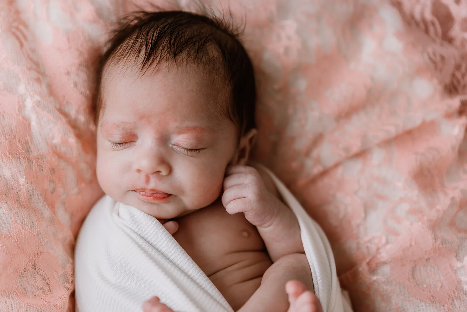 documentary newborn photography of twins in central illinois