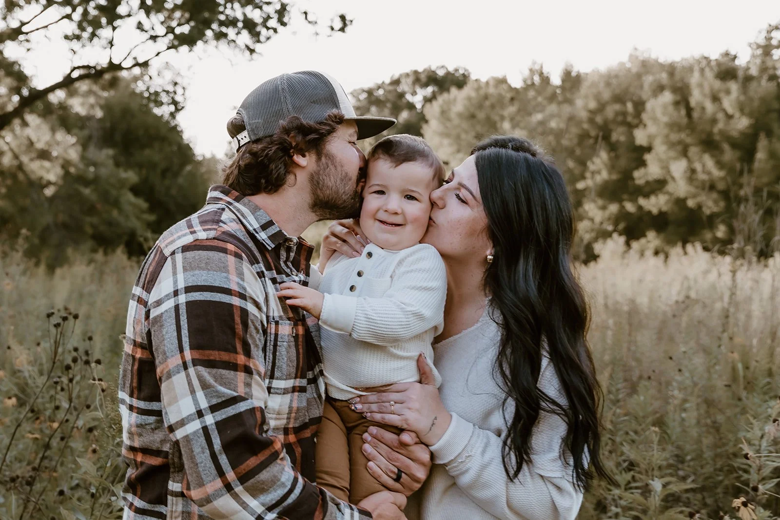 Best Outdoor Photoshoot Locations in Peoria & Central Illinois