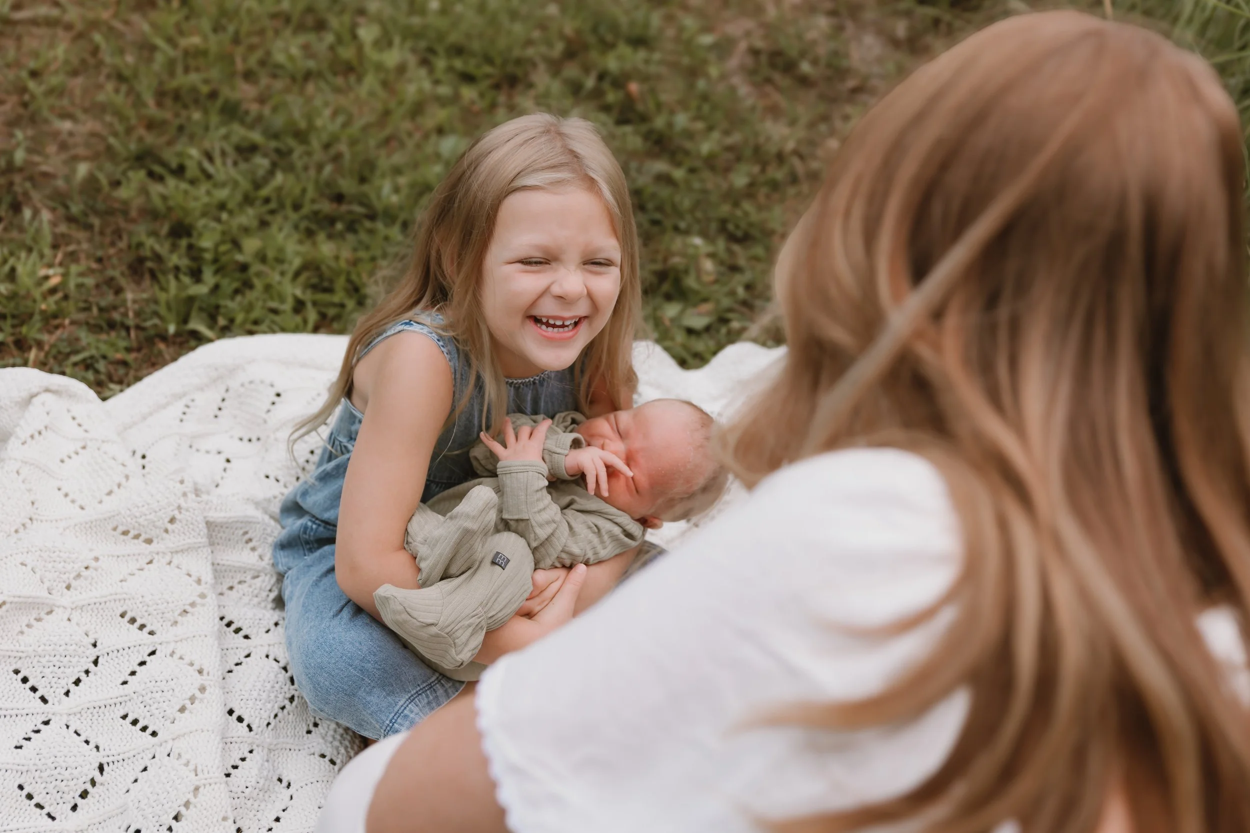 newborn-family-session-7.jpg