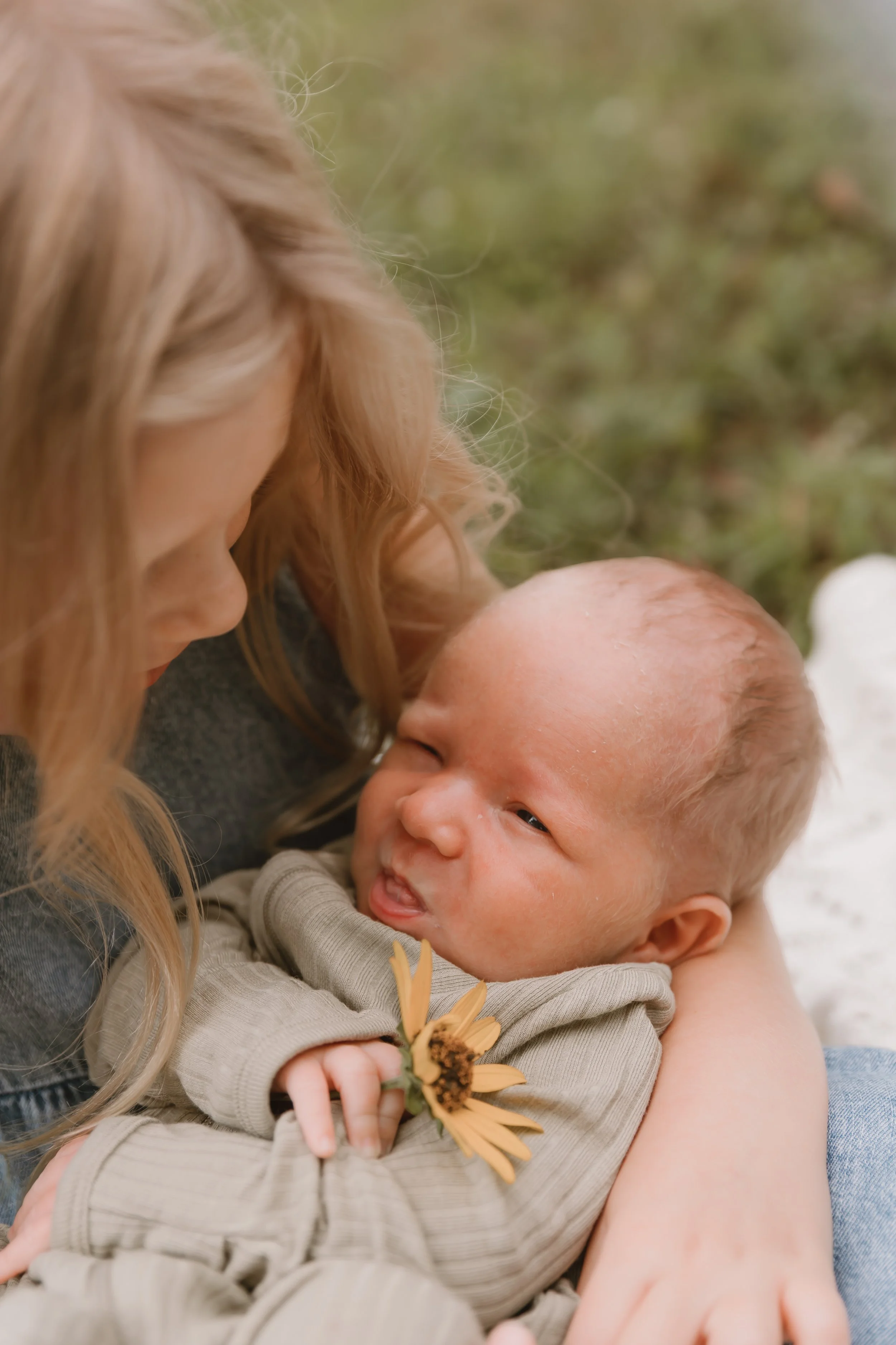 newborn-family-session-8.jpg