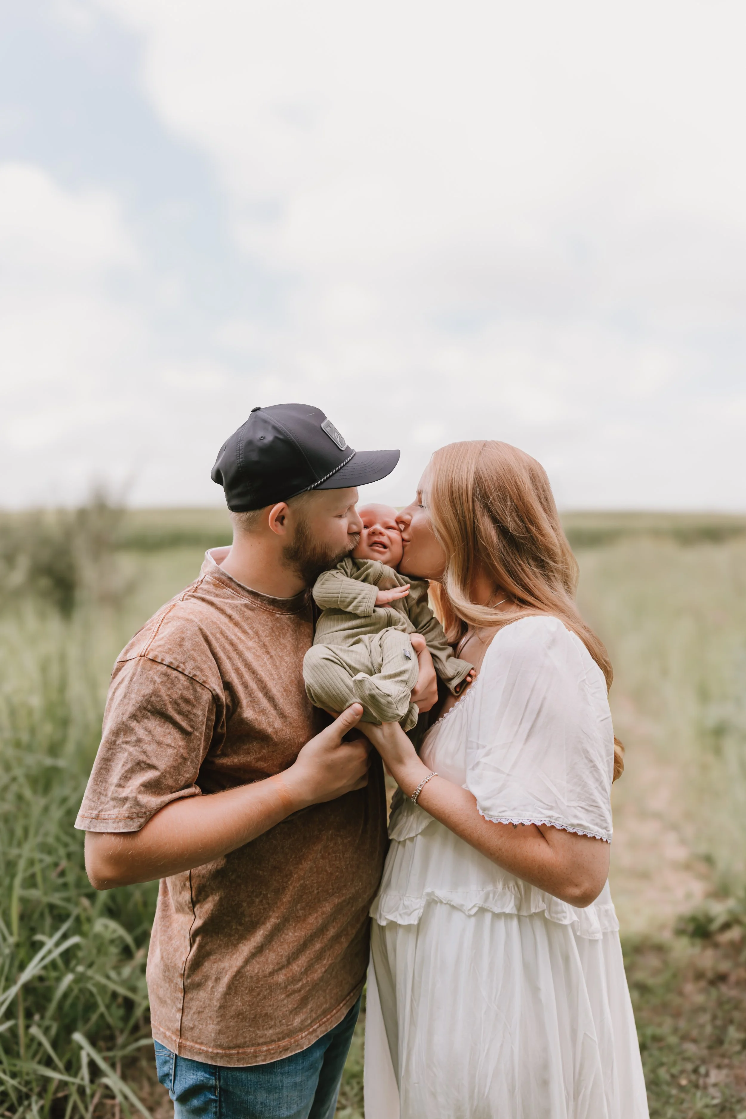 newborn-family-session-12.jpg