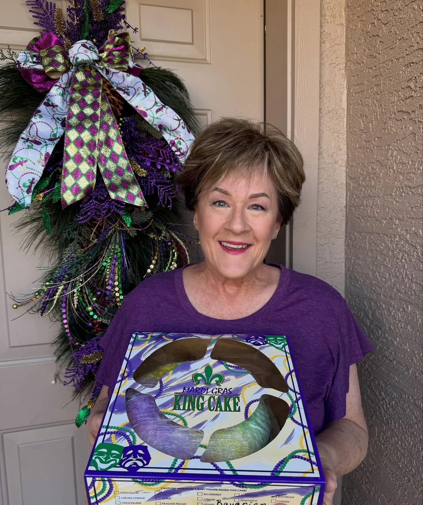 Our community is so much more than balloons.  It is about the kindest people you will ever meet!  THANK YOU @blondieballoons_ Jasmine + Alexis for sending me this amazing King Cake💜💛💚 Loved meeting you at Balloonathon and following along on your a