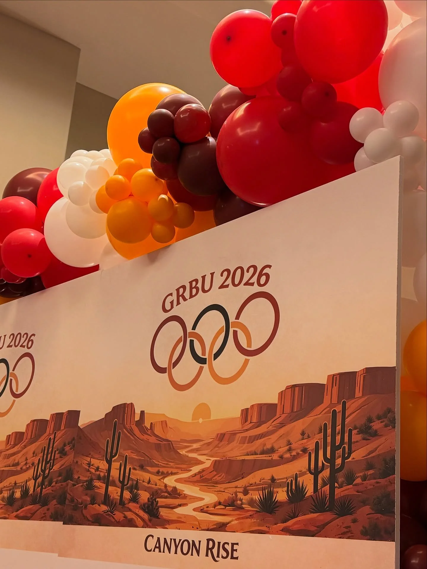 Honored to provide corporate balloon decor for @circlekstores GRBU Canyon Rise event at the beautiful @sheratongrandaz 🌵 ☀️ Such an impressive Circle K team! 🏆 Thank you for having us!

#circlekstores #corporateballoons #phoenixballoons