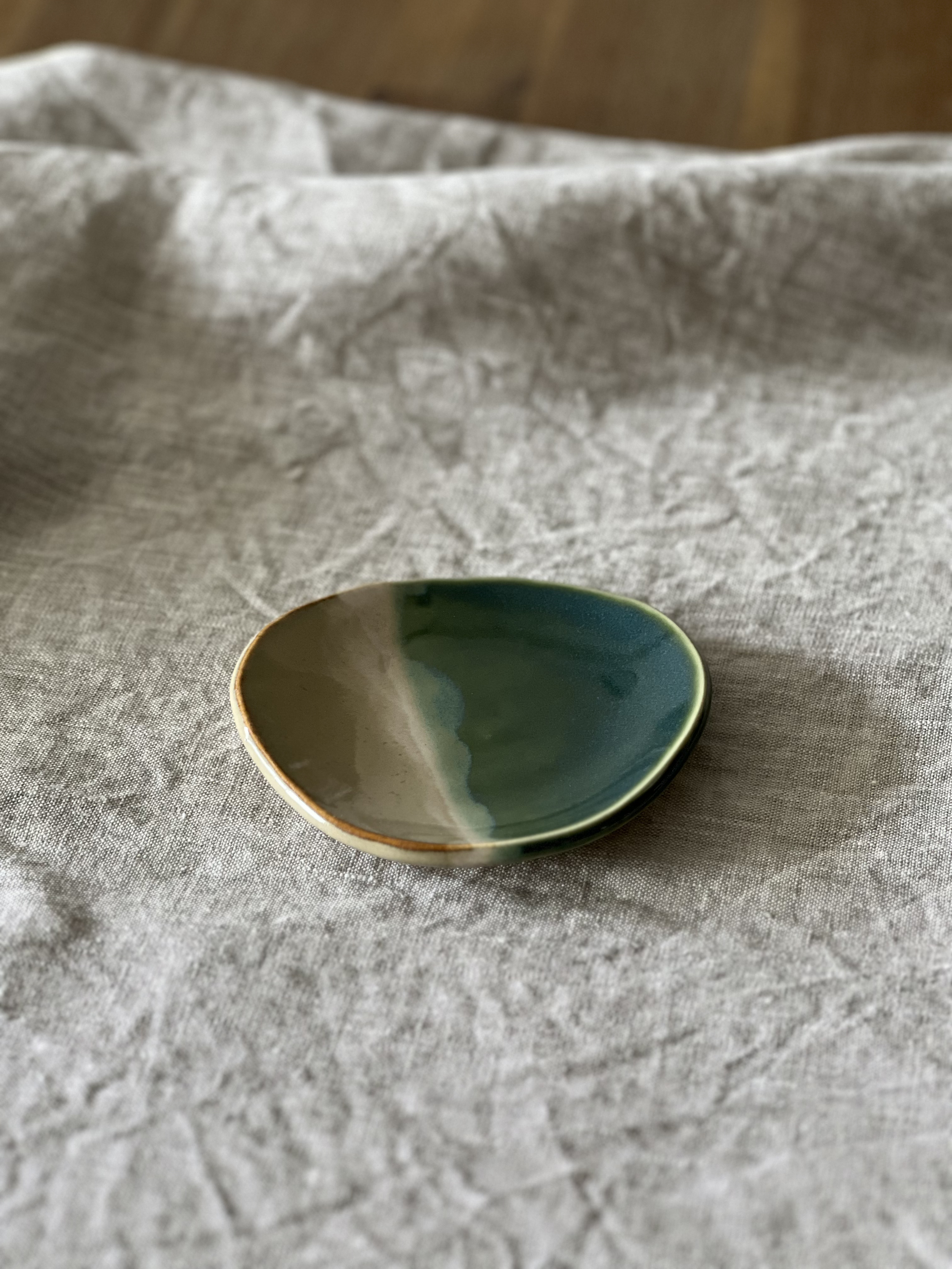 Pebble Dish