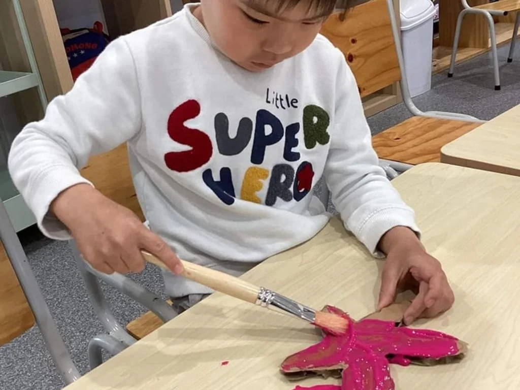 Early-Learning-Centre-Burwood-House-kid-painting (1).jpg