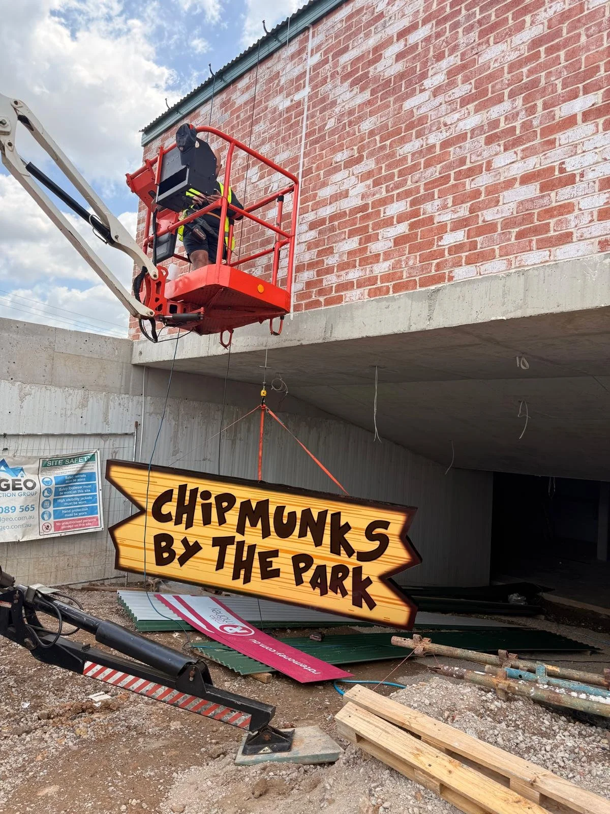 WhatsApp Image 2025-12-15 at 16.01.50 (1).jpeg