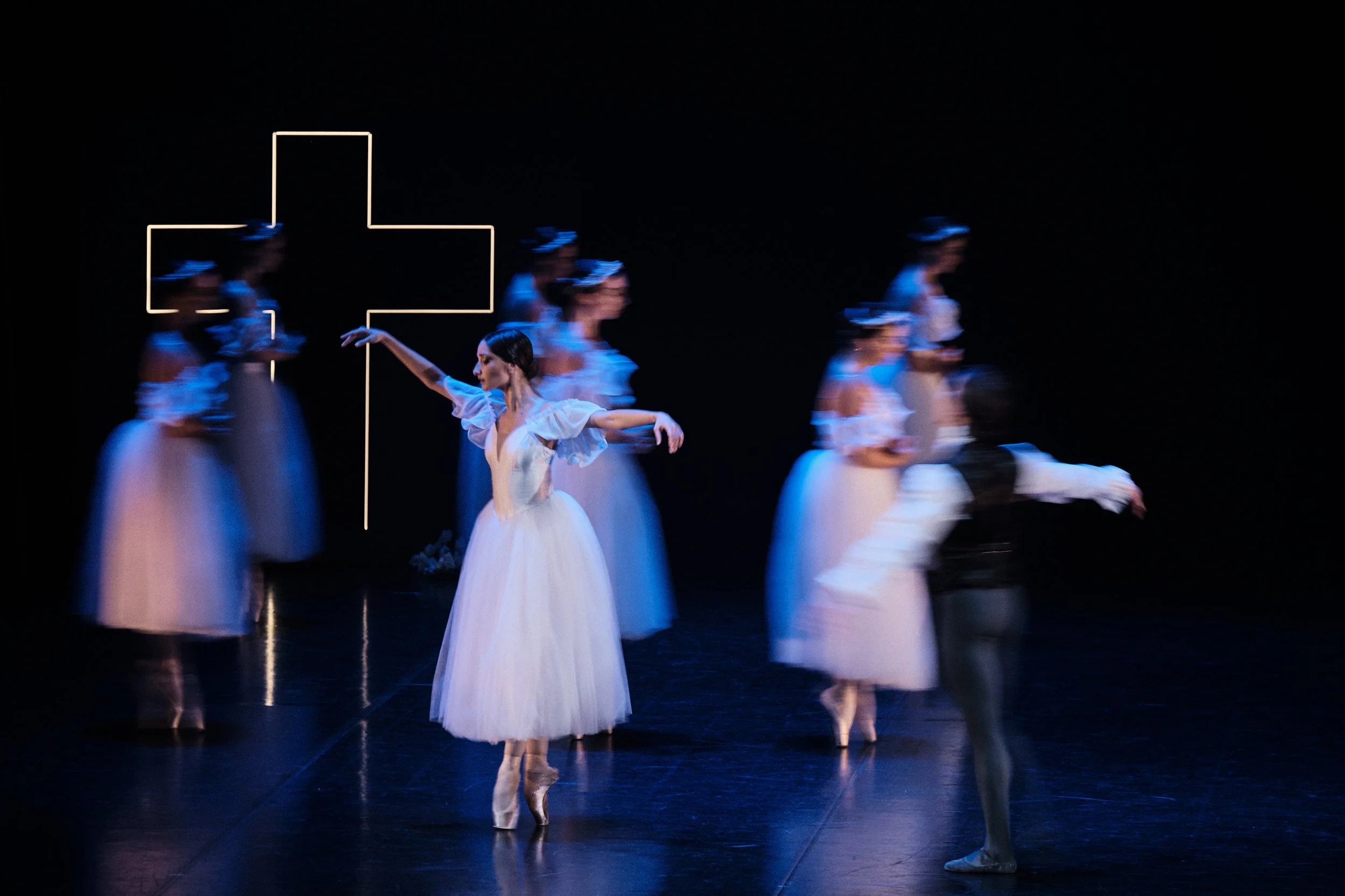 Brisbane Ballet Giselle Whispers of the Schwarzwald ensemble performance photography Brisbane by Alisa Poturaeva Perceptiō Productions
