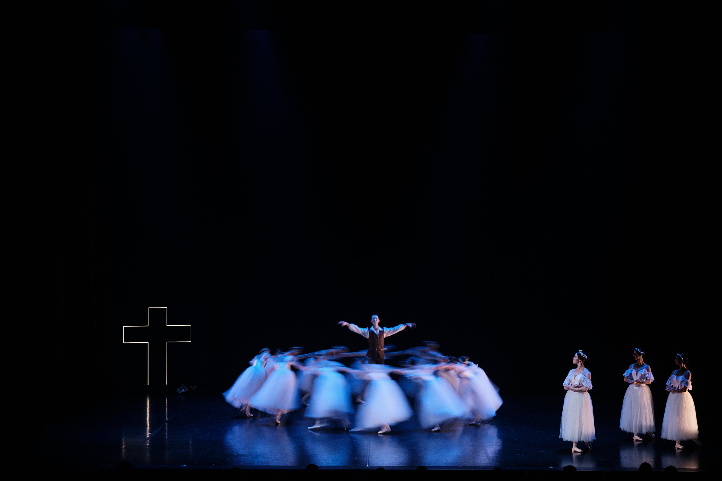 Brisbane Ballet Giselle Whispers of the Schwarzwald ensemble performance photography Brisbane by Alisa Poturaeva Perceptiō Productions