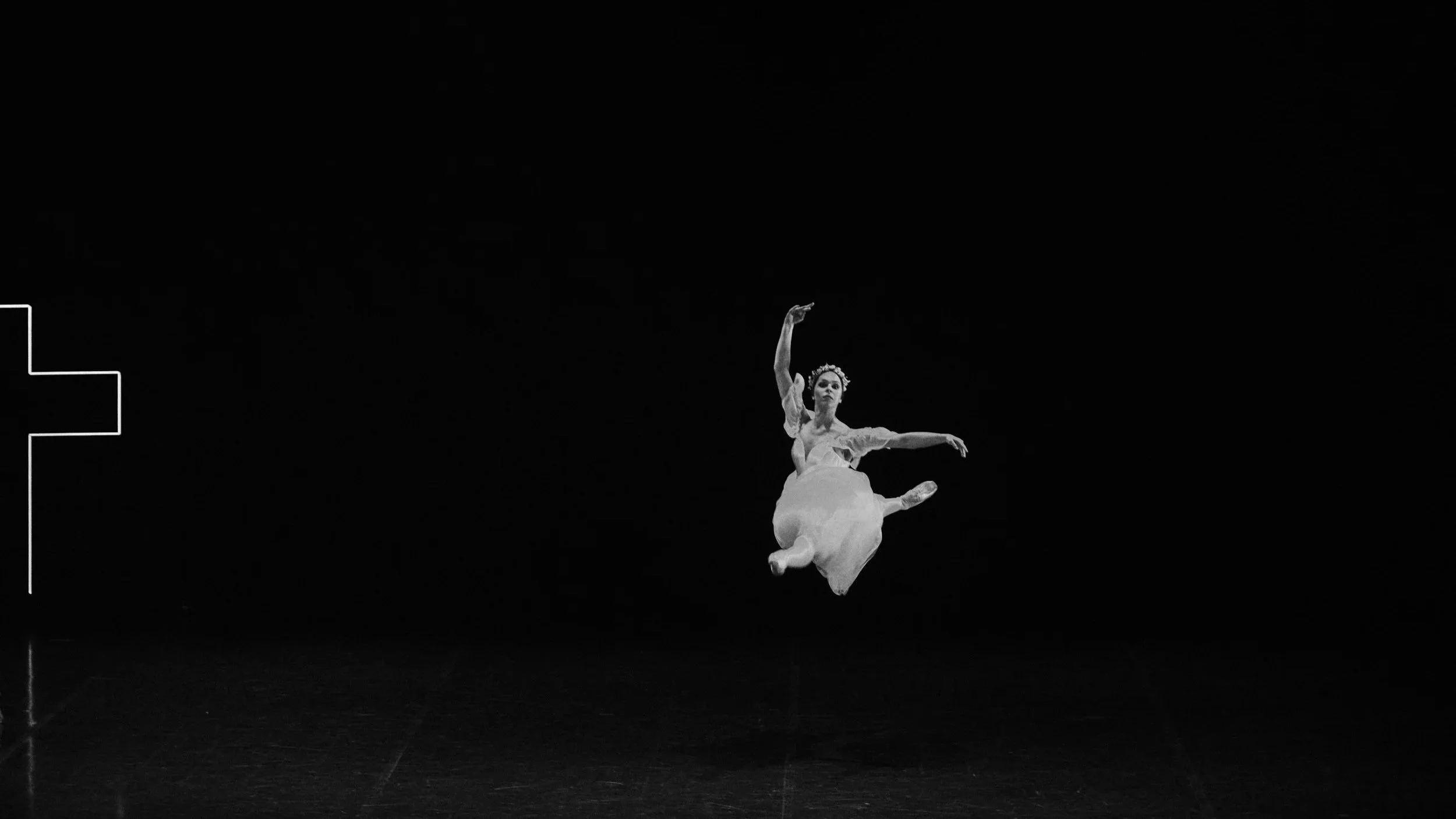 Brisbane Ballet Giselle Whispers of the Schwarzwald ensemble performance photography Brisbane by Alisa Poturaeva Perceptiō Productions