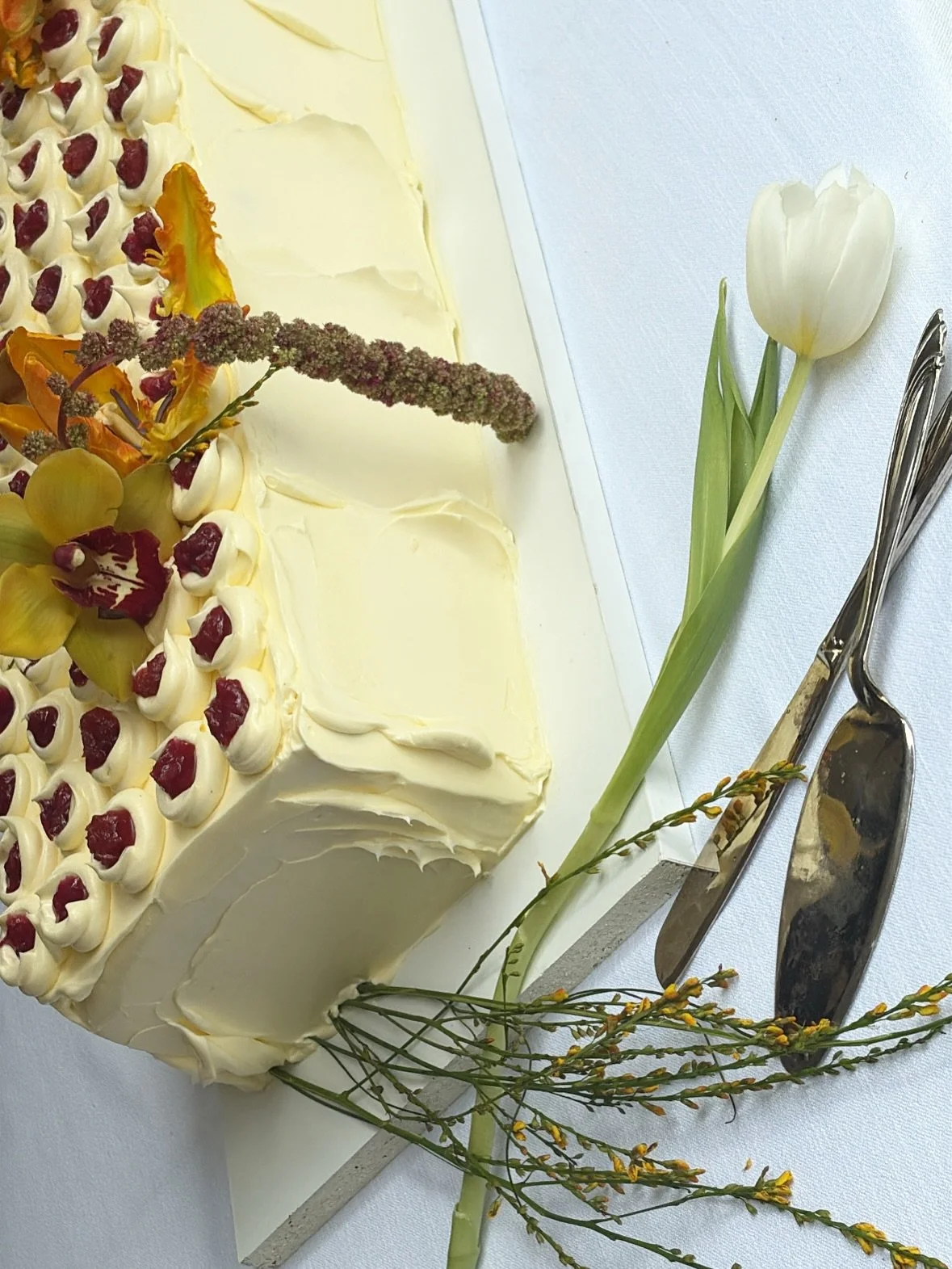 Fun things of late! 

1-3 | compote pocket slab made extra tropical chic for Helena &amp; Oscars beautiful wedding in Avalon 

4&amp;5 | Christmas arts and crafts with my baby

6 | mumsie bear losing it over my meringue roulade 

7 | My husband worki