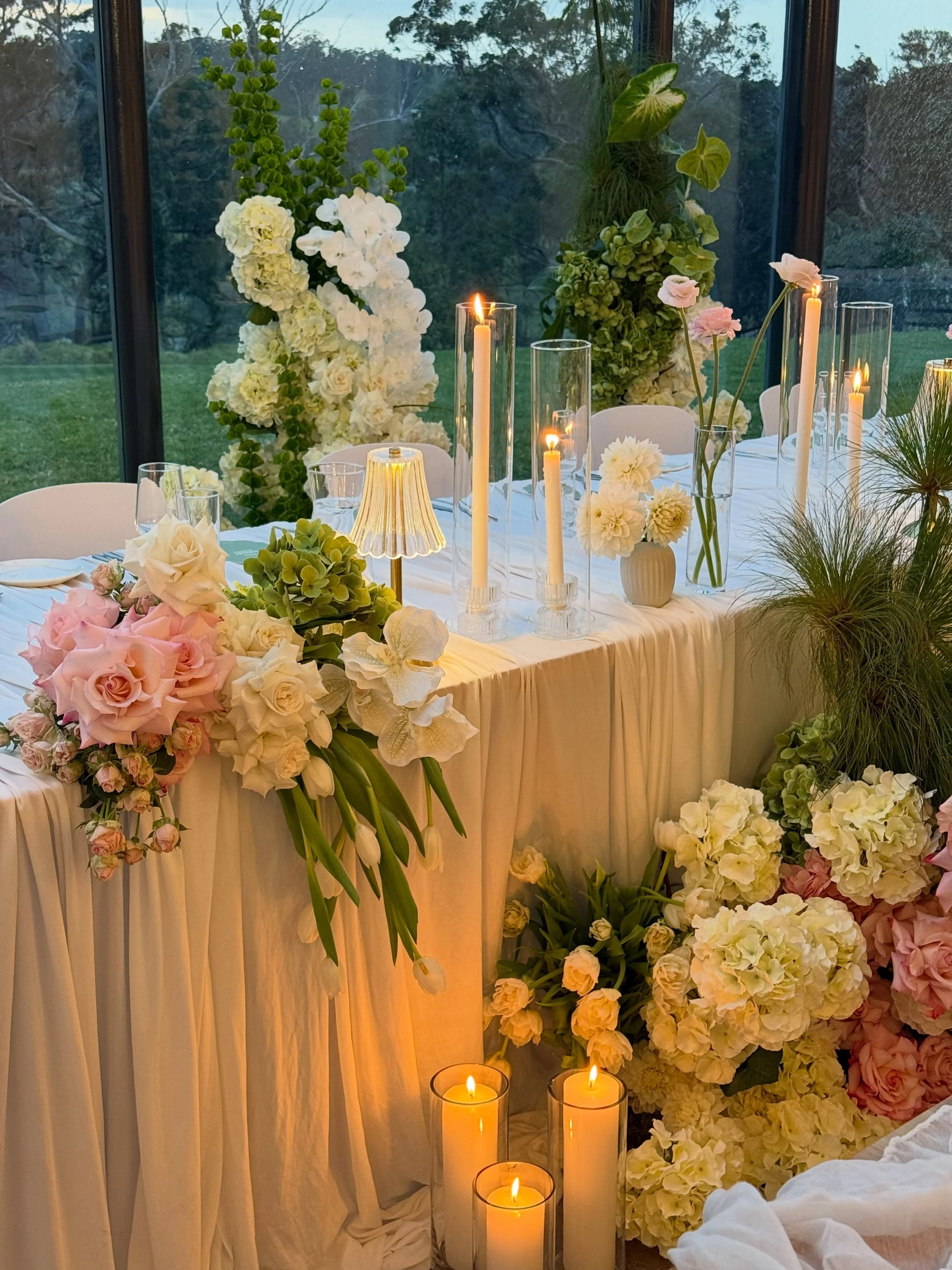 The ceremony ended and then the transformation began. @chapel_ridge

For Fran &amp; Victor at Chapel Ridge, the same space was about to become something completely different.

While their guests enjoyed cocktail hour, we began transforming the ceremo