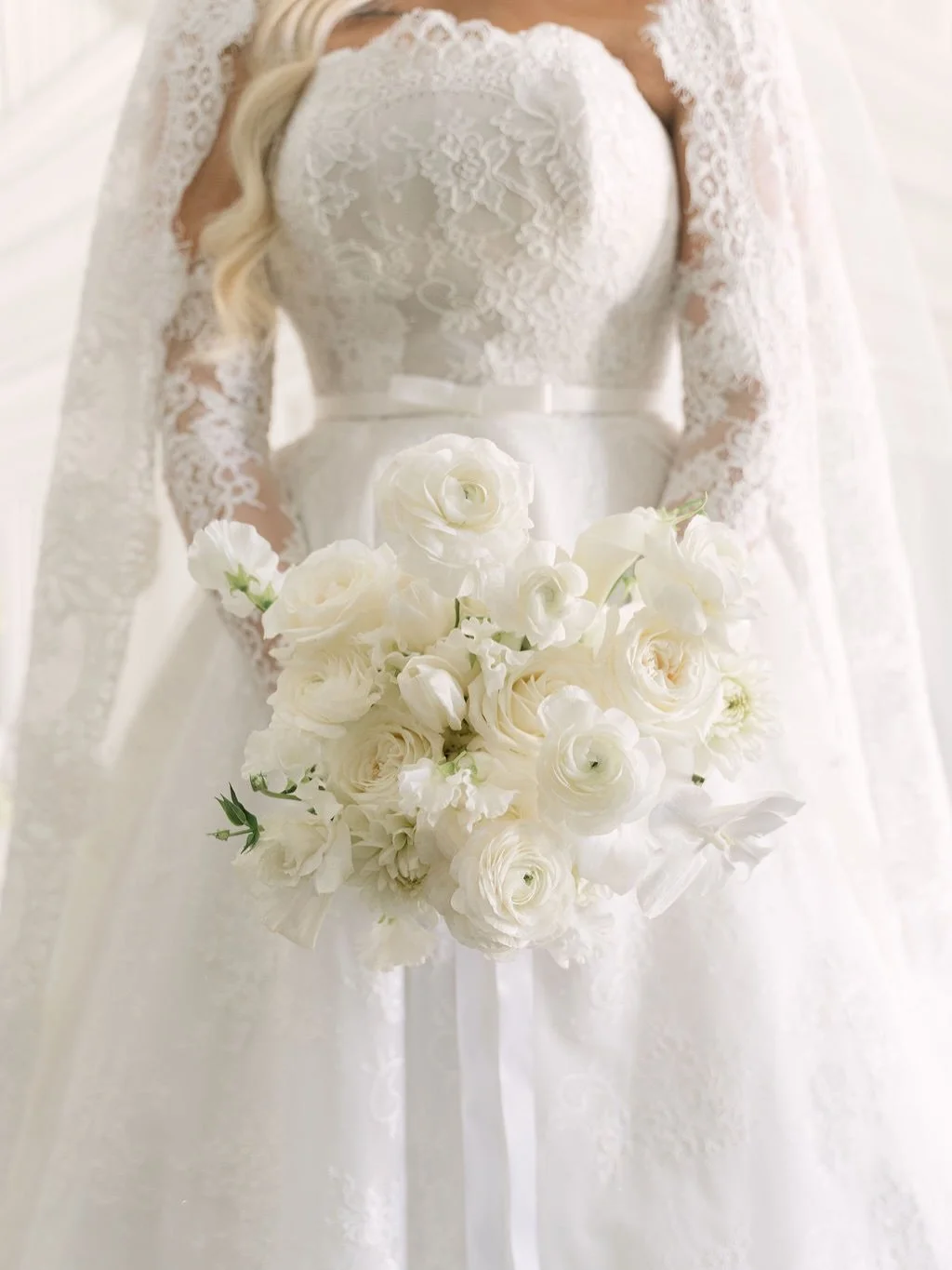 When every element of the bridal look has been considered, you can feel it. 🕊️

For Natalia, the flowers were designed around the incredible detail of her lace gown.

Soft, layered white textures and delicate seasonal blooms created a bouquet that f