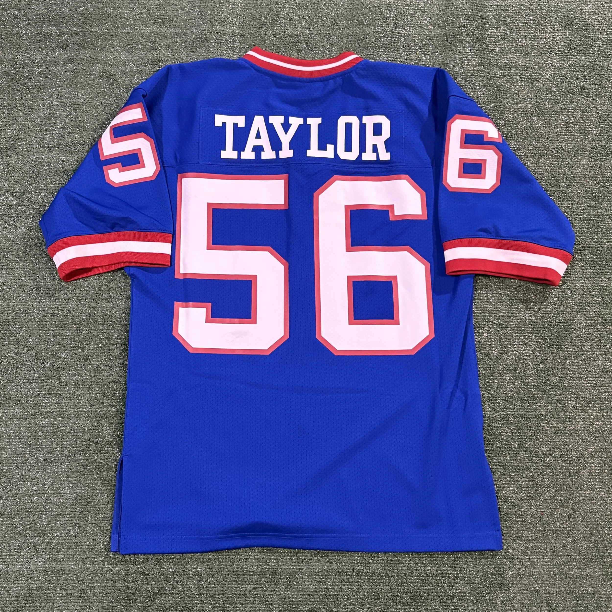Lawrence Taylor New York Giants Mitchell & Ness Authentic 1986 Jersey - Sz. 44