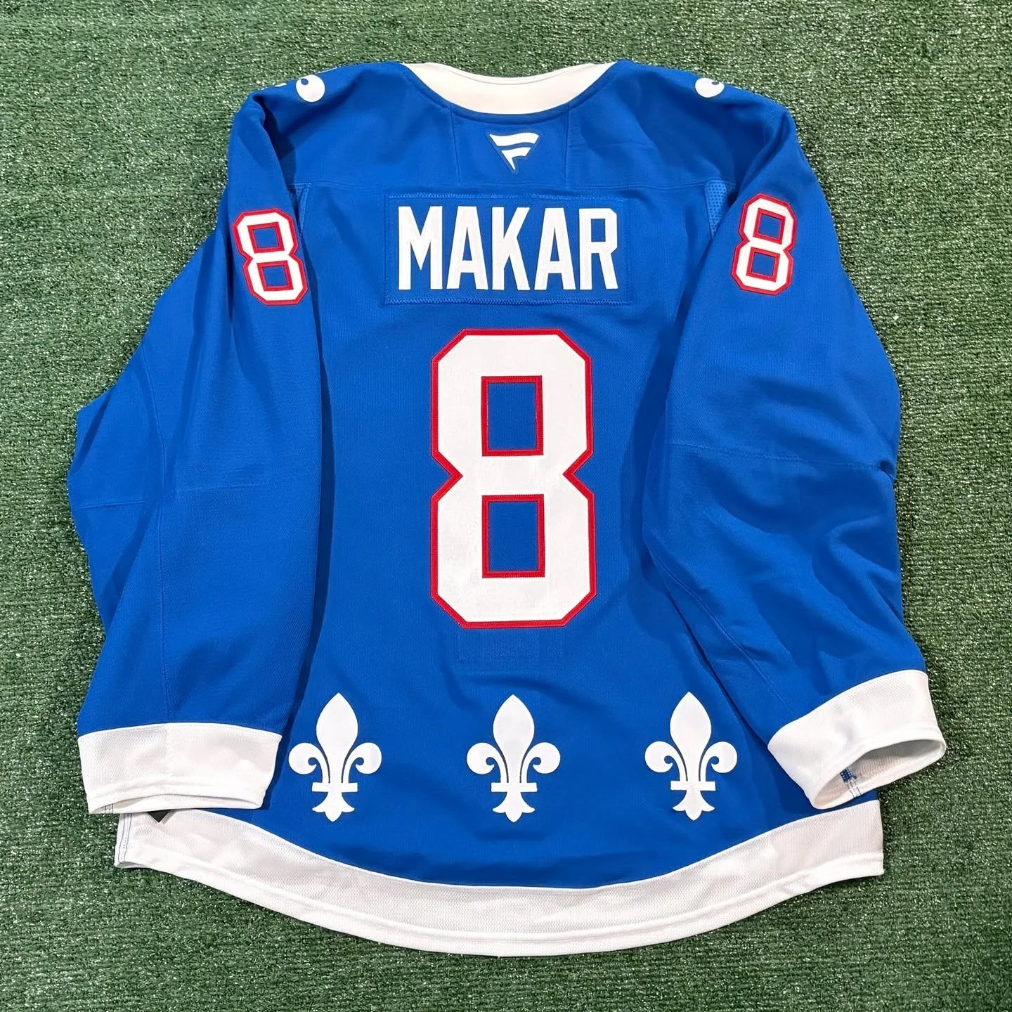 Cale Makar, Brock Nelson, and Joe Sakic Avalanche/Nordiques Throwback Jerseys

The Avs made the right choice to bring these back for their 30th season.

Kits from @libertybelljerseys , stitched in-house.

#joesakic #calemakar #brocknelson #avalanche 