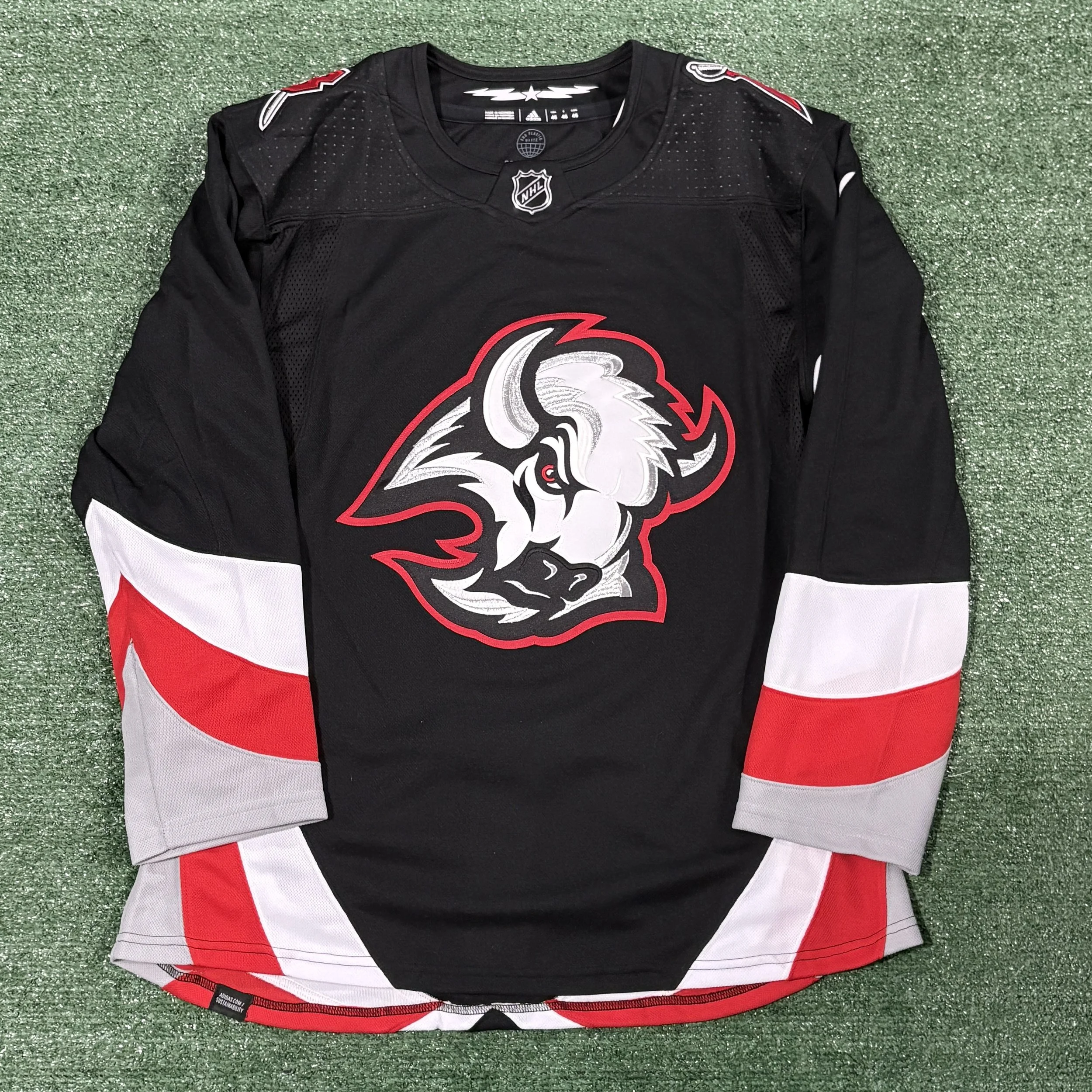 NWT Buffalo Sabres Adidas Primegreen Goathead Jersey - Sz. 46