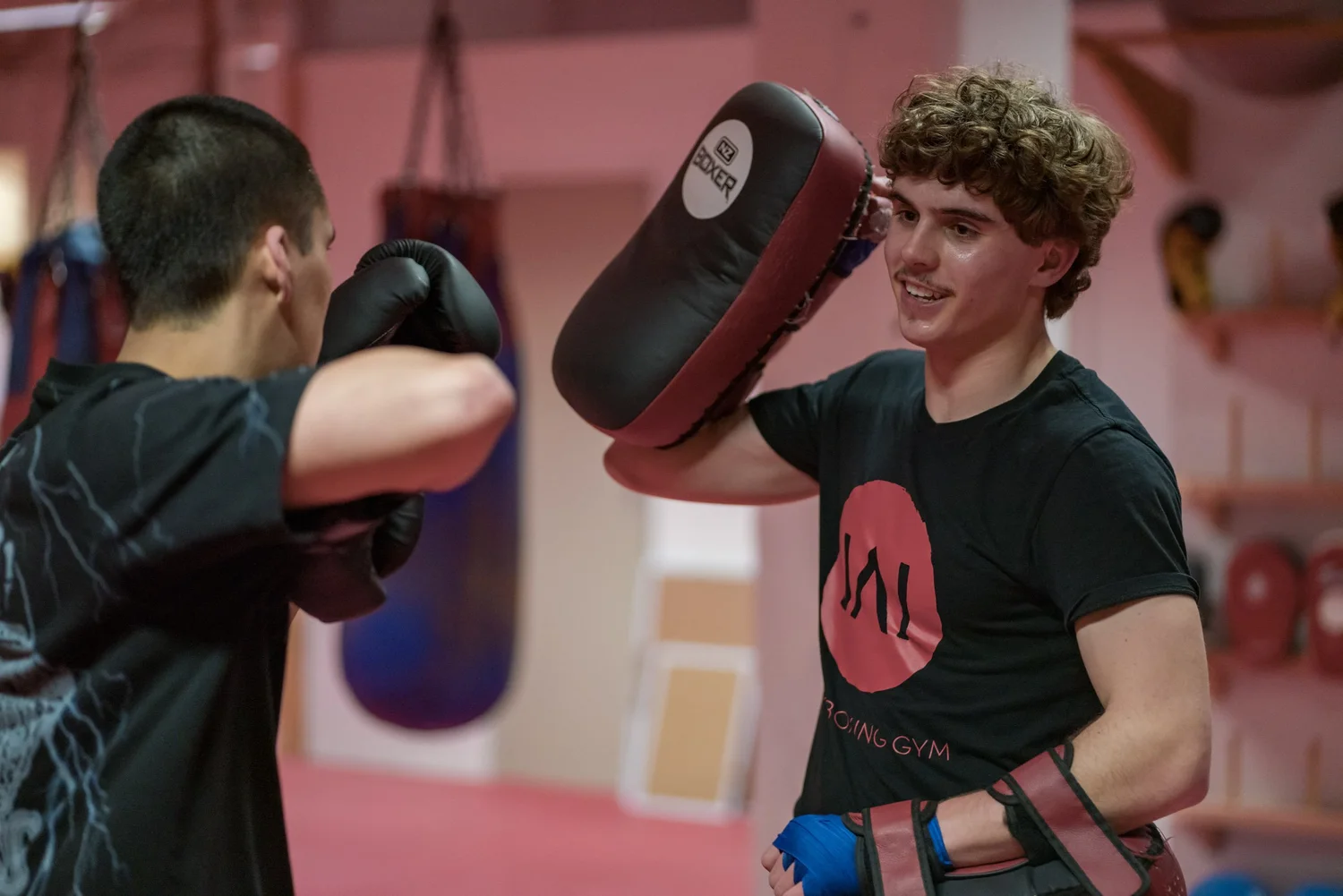 A JAI 101 beginners Muay Thai class training at JAI Thai Boxing, Auckland CBD