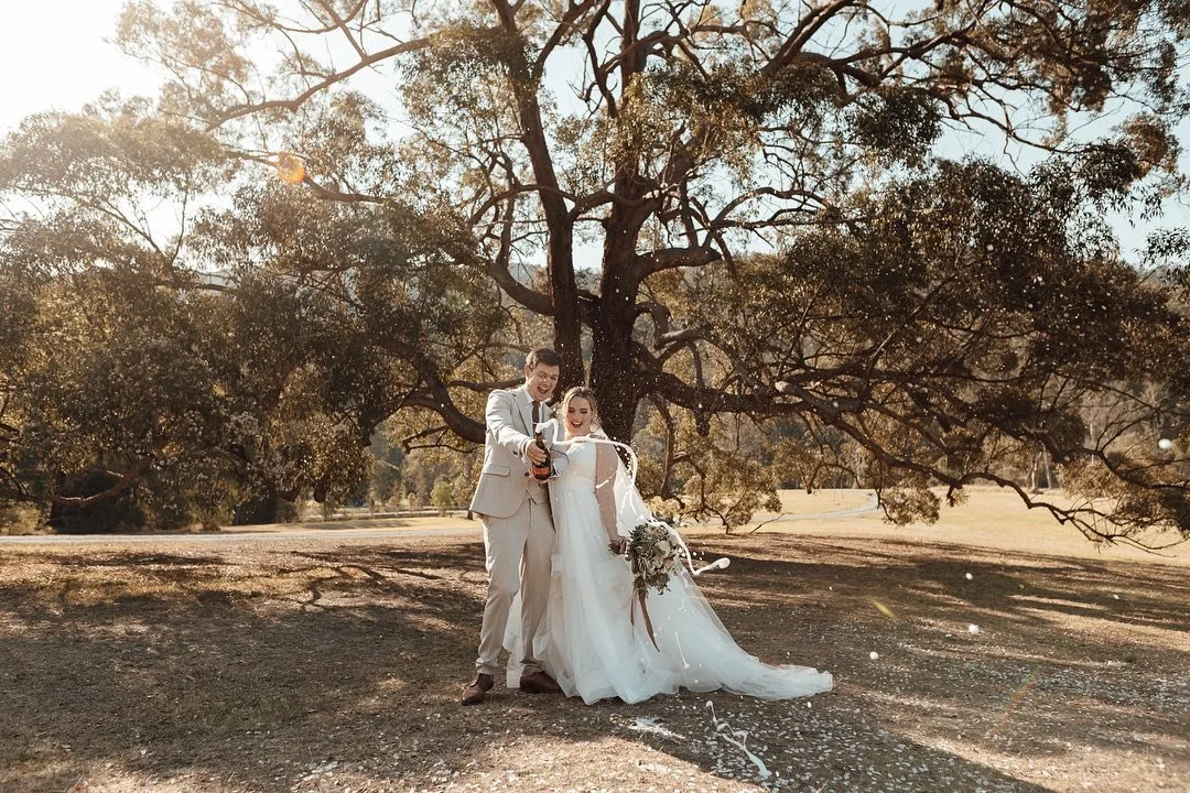 Ahhh the hype of the champagne shot on your wedding day. Never popped a bottle before? No worries&hellip; From a champagne pop to champagne showers 🍾 trust your photographer will guide you through. Only catch is, if it&rsquo;s verve, ya girl is gett
