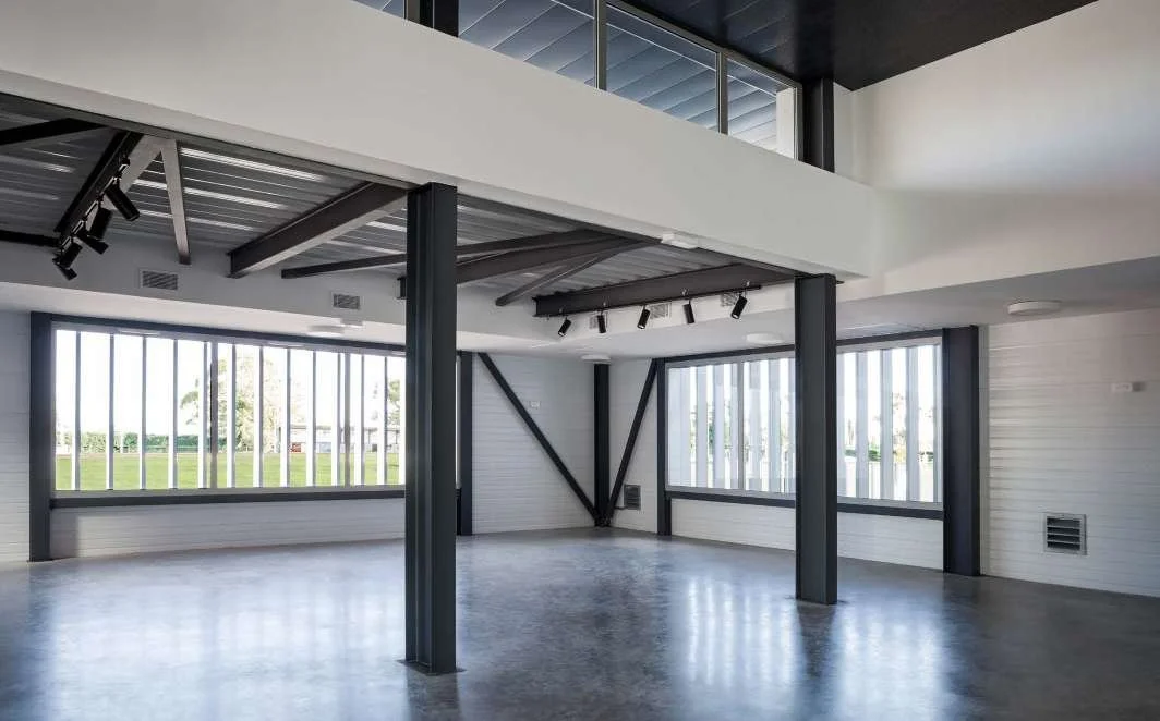 CITTÀ-FICHE-RÉFÉRENCE-HYERES-CLUB-HOUSE5.jpg