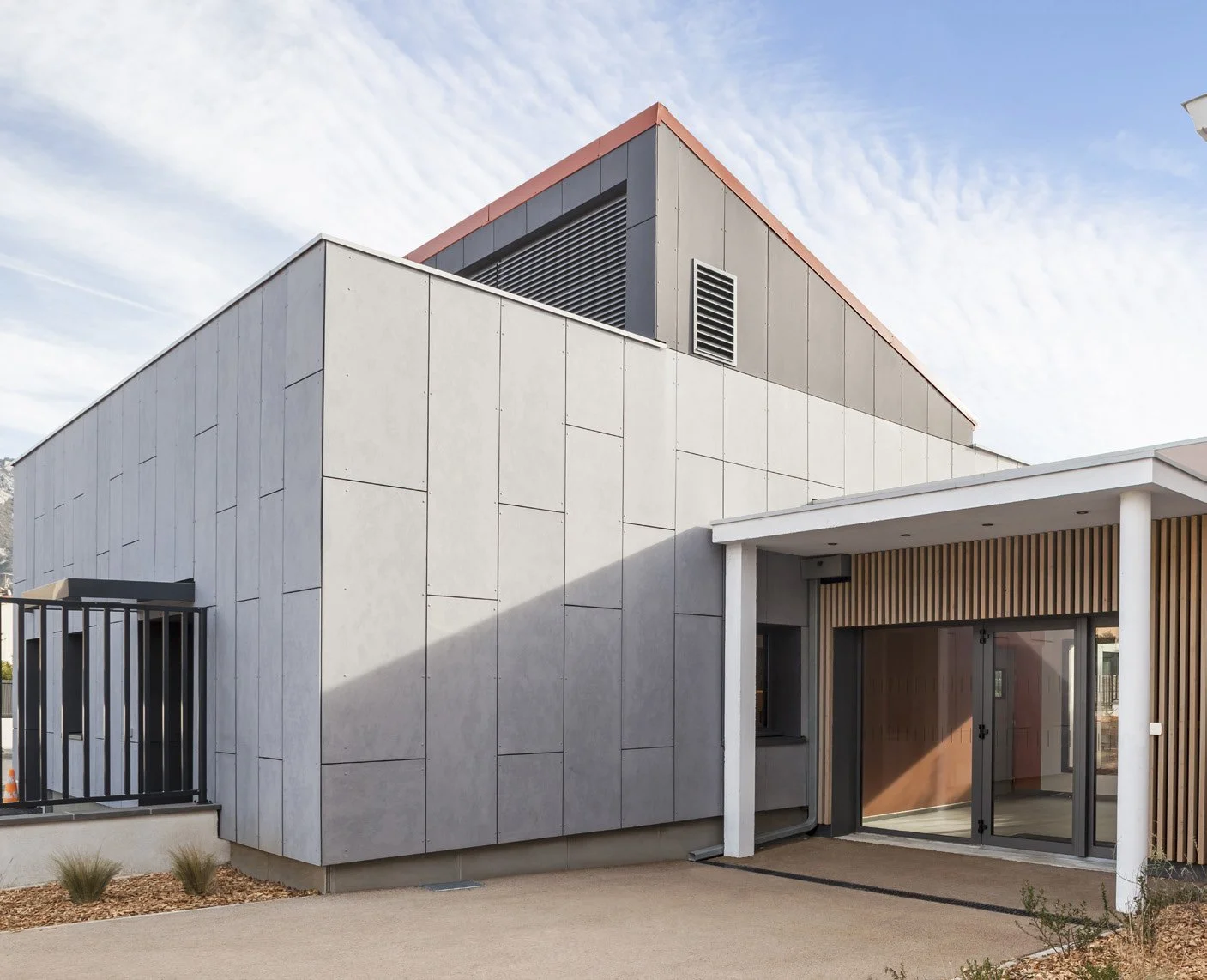 CITTÀ-FICHE-RÉFÉRENCE-SISTERON-GROUPE-SCOLAIRE-RESTAURANT4.jpg